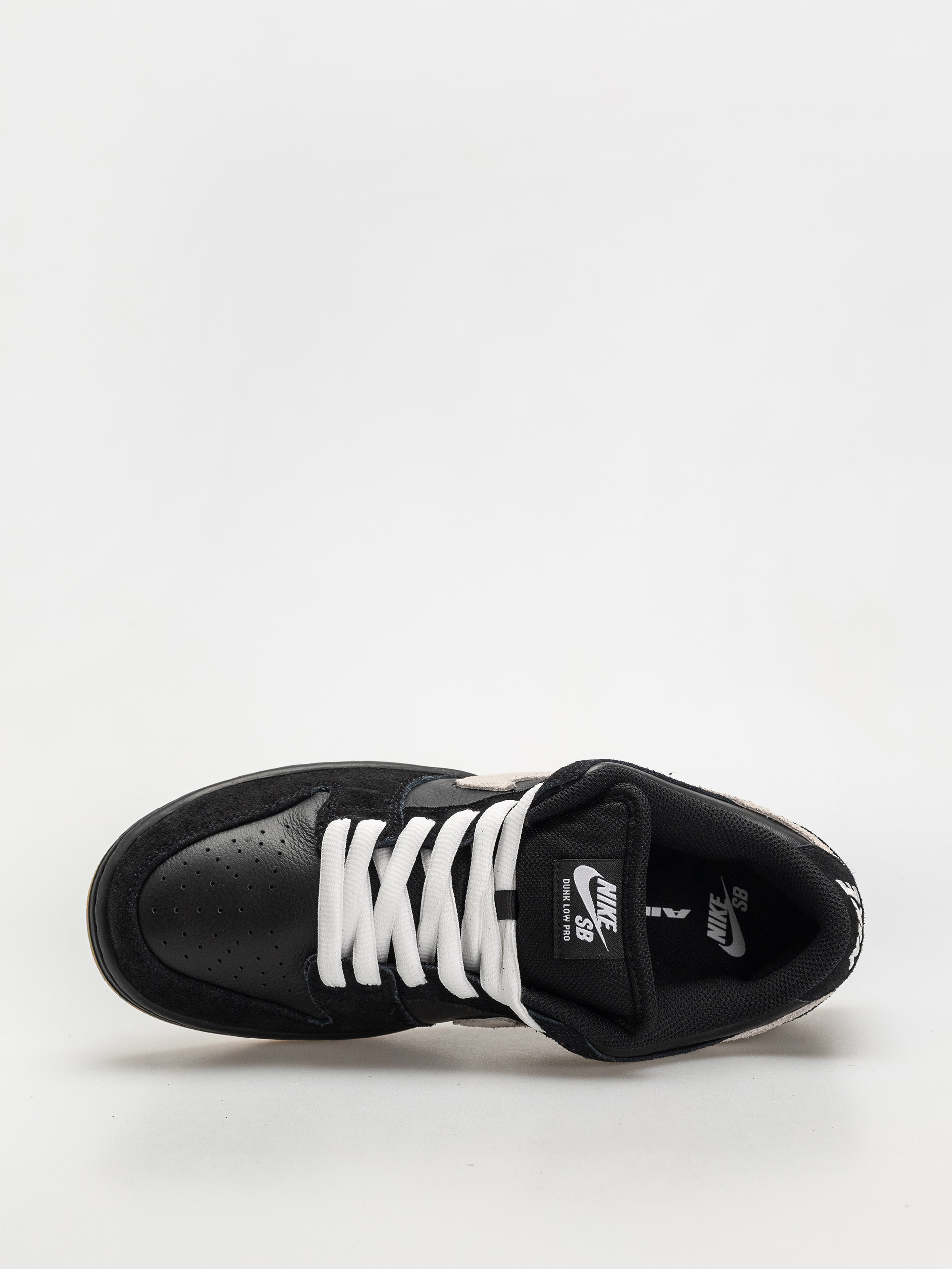 Обувки Nike SB Dunk Low Pro (black/white black gum light brown)