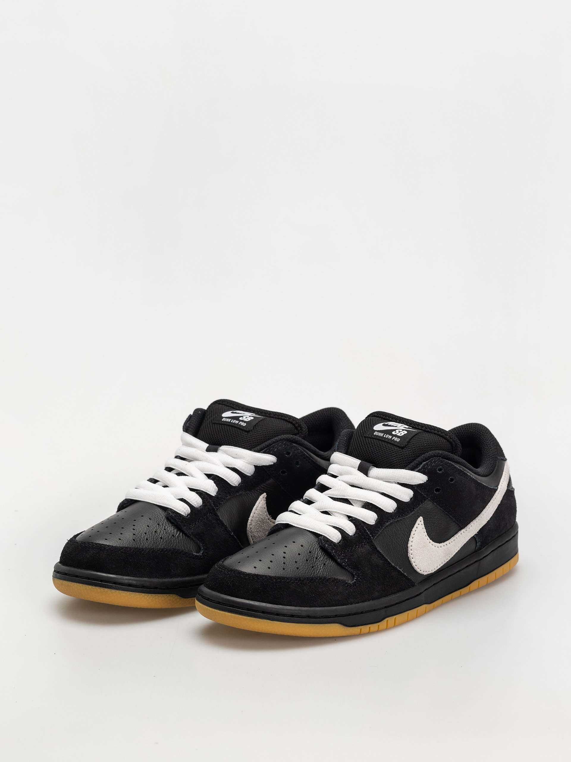 Обувки Nike SB Dunk Low Pro (black/white black gum light brown)