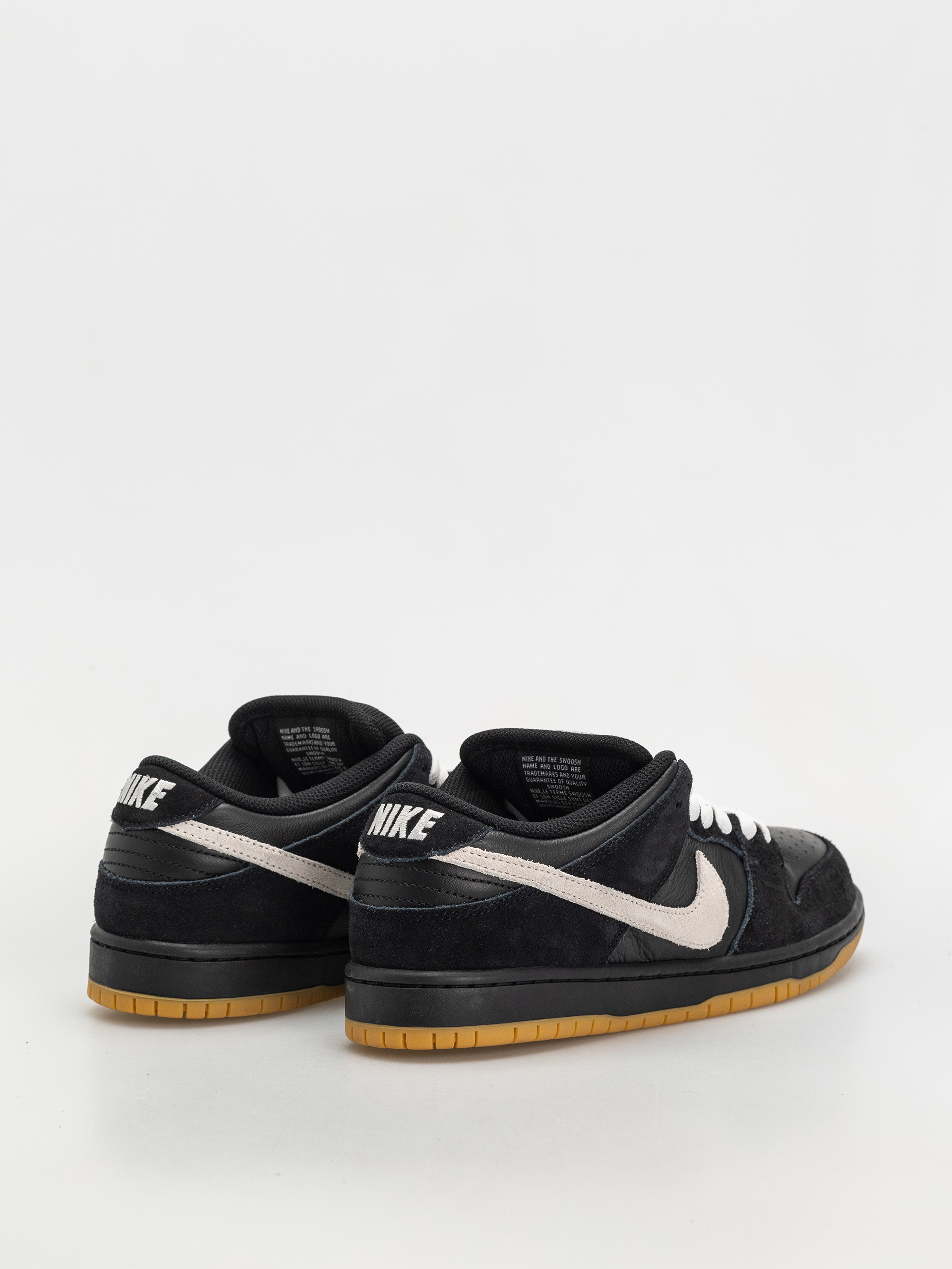 Обувки Nike SB Dunk Low Pro (black/white black gum light brown)