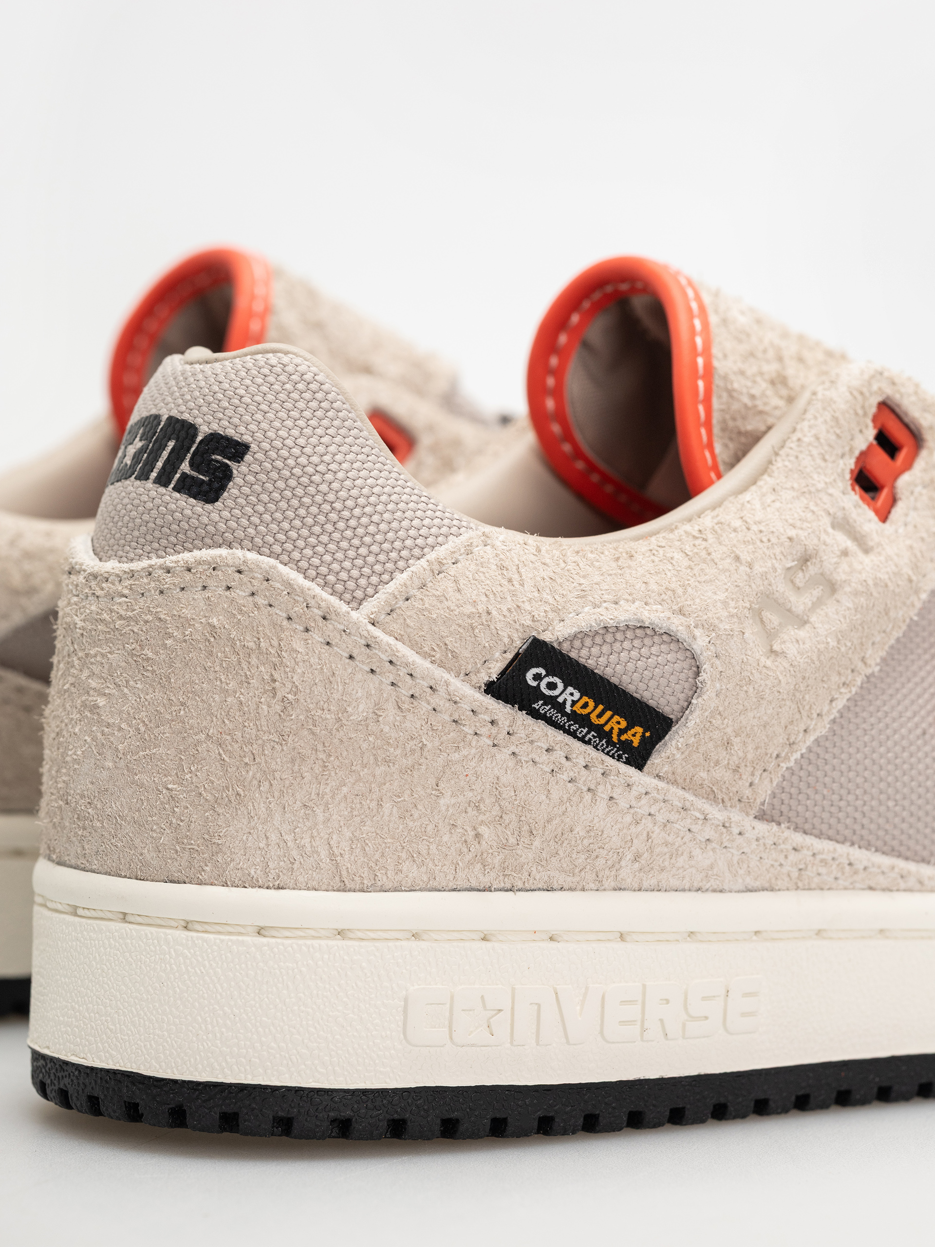 Обувки Converse As 1 Pro Ox (papyrus/black/vermillion red)