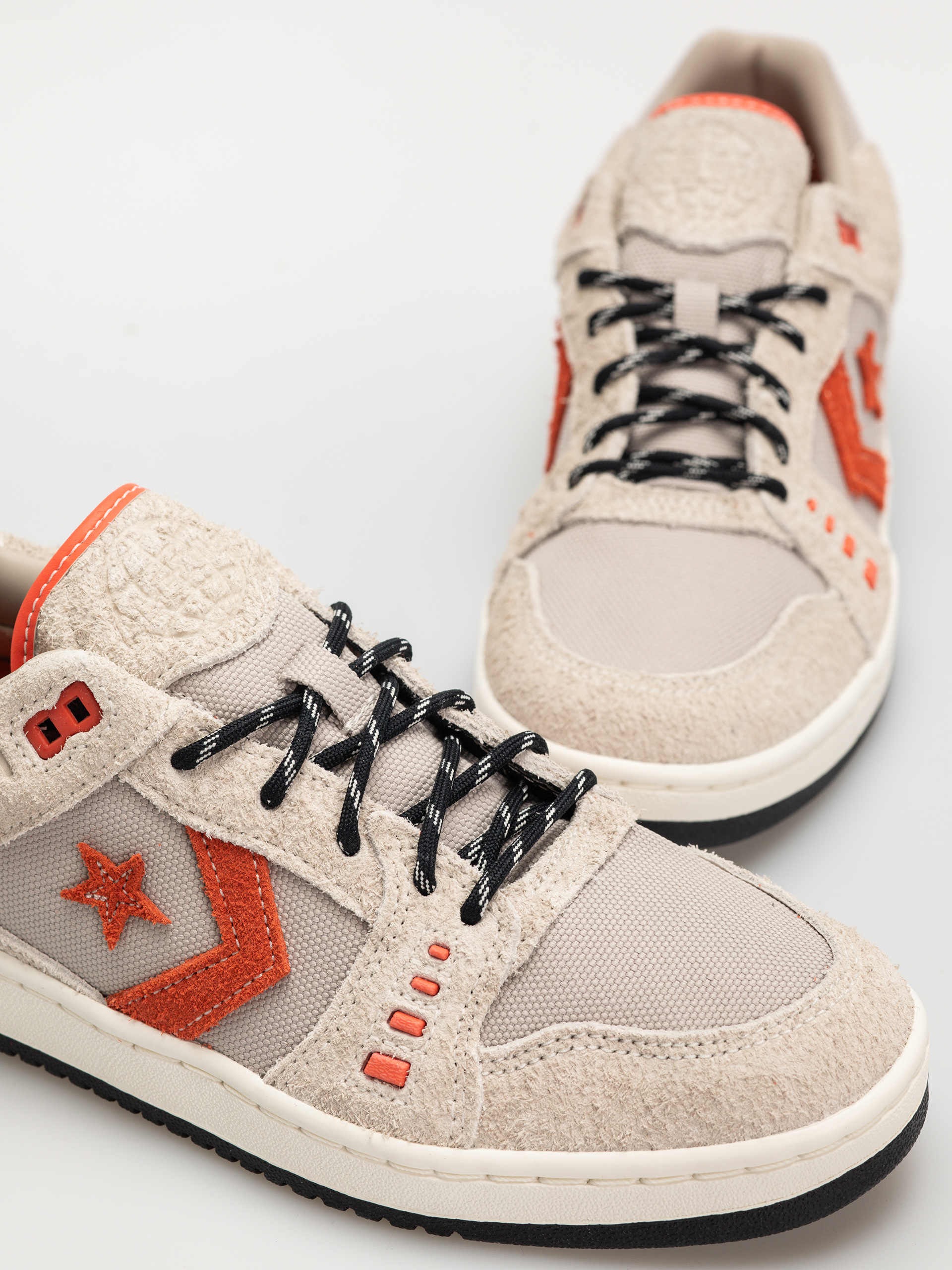 Обувки Converse As 1 Pro Ox (papyrus/black/vermillion red)