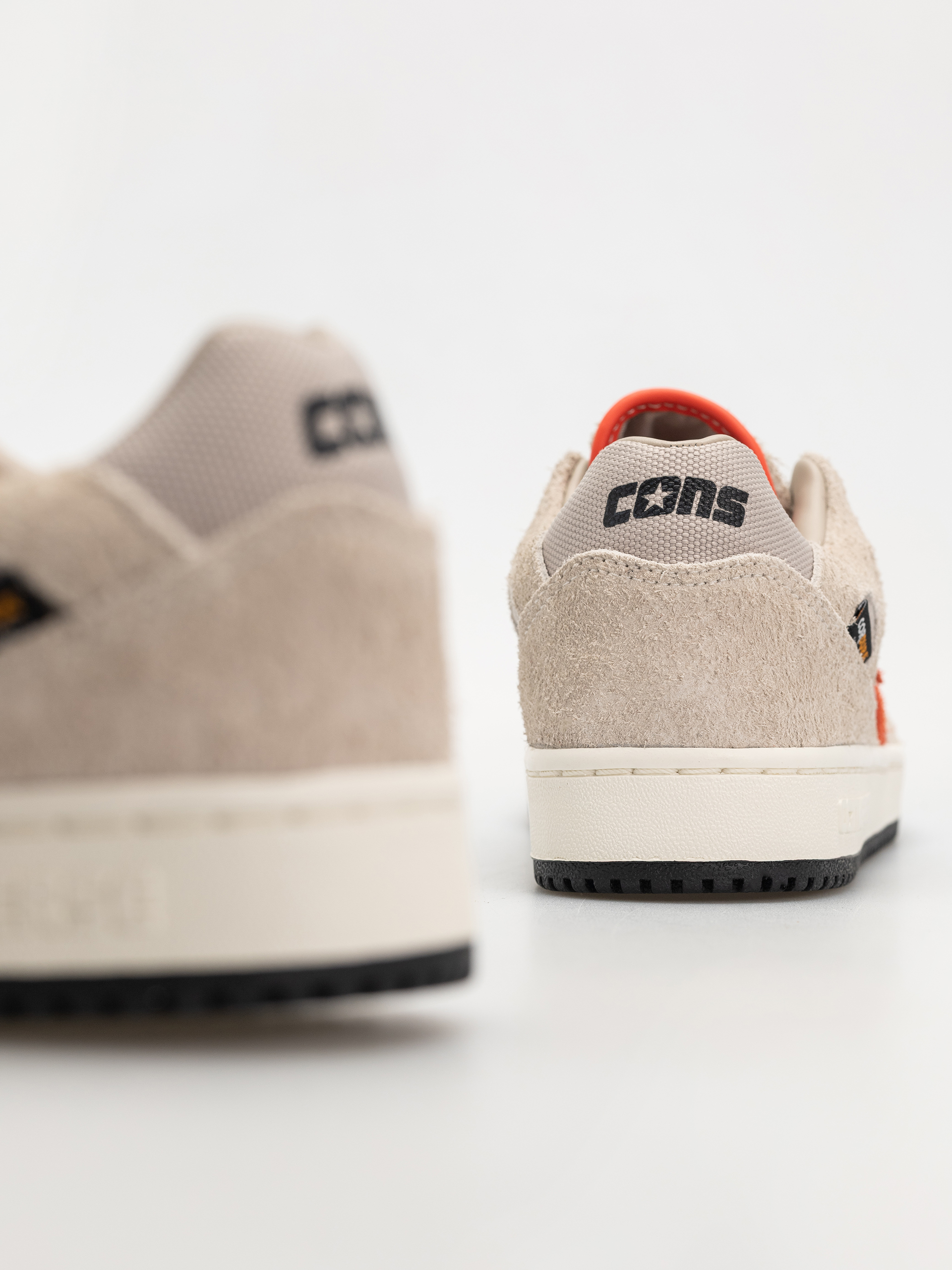 Обувки Converse As 1 Pro Ox (papyrus/black/vermillion red)