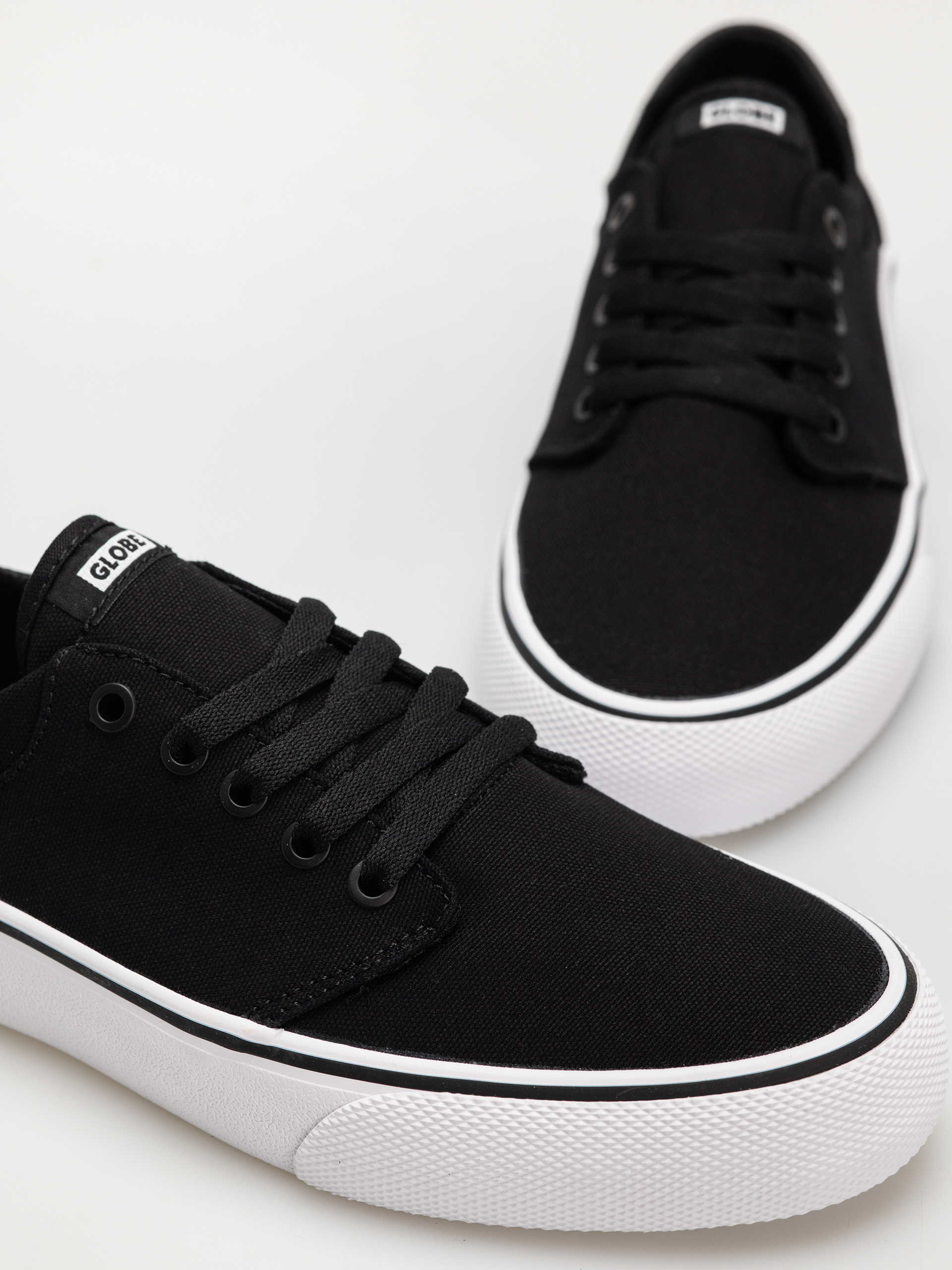 Обувки Globe Goodstock (black/white)