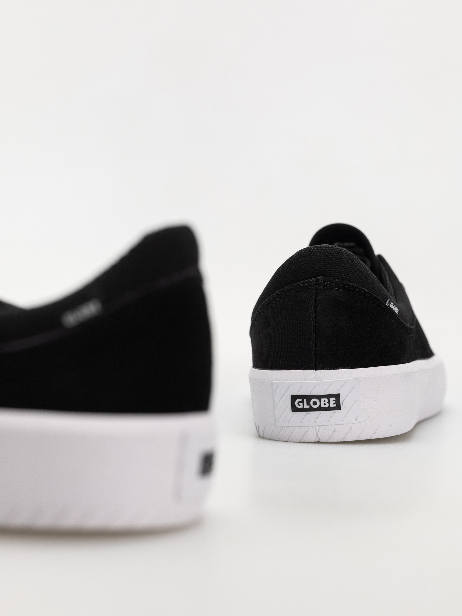 Обувки Globe Melbek (black/white)