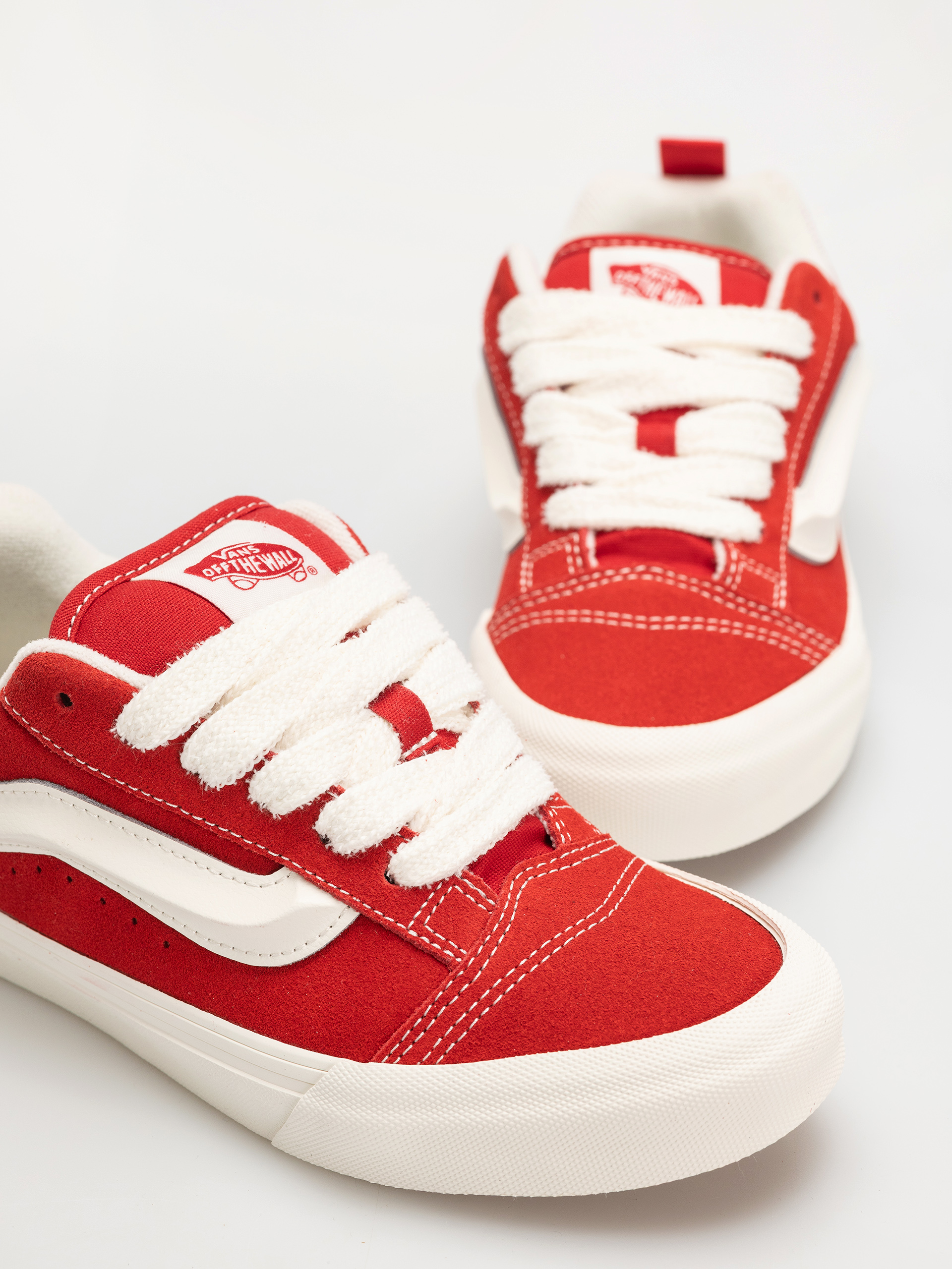 Обувки Vans Knu Skool (racing red/marshmallow)