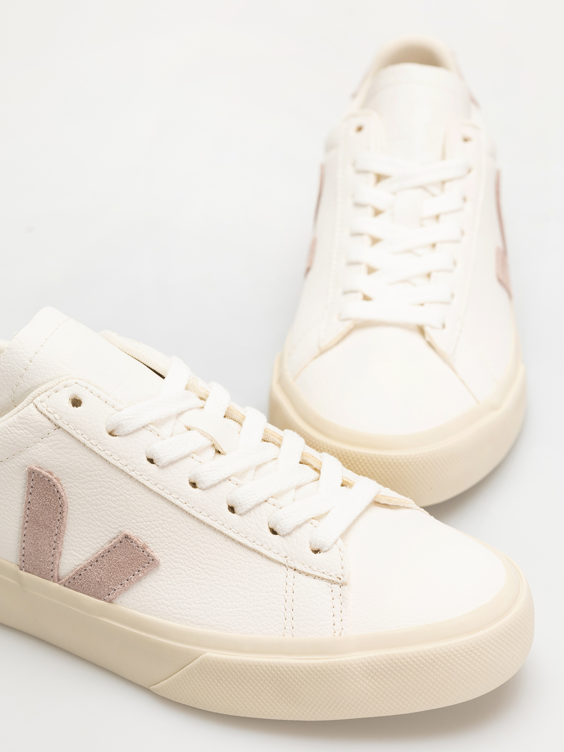 Обувки Veja Campo Wmn (extra white babe)