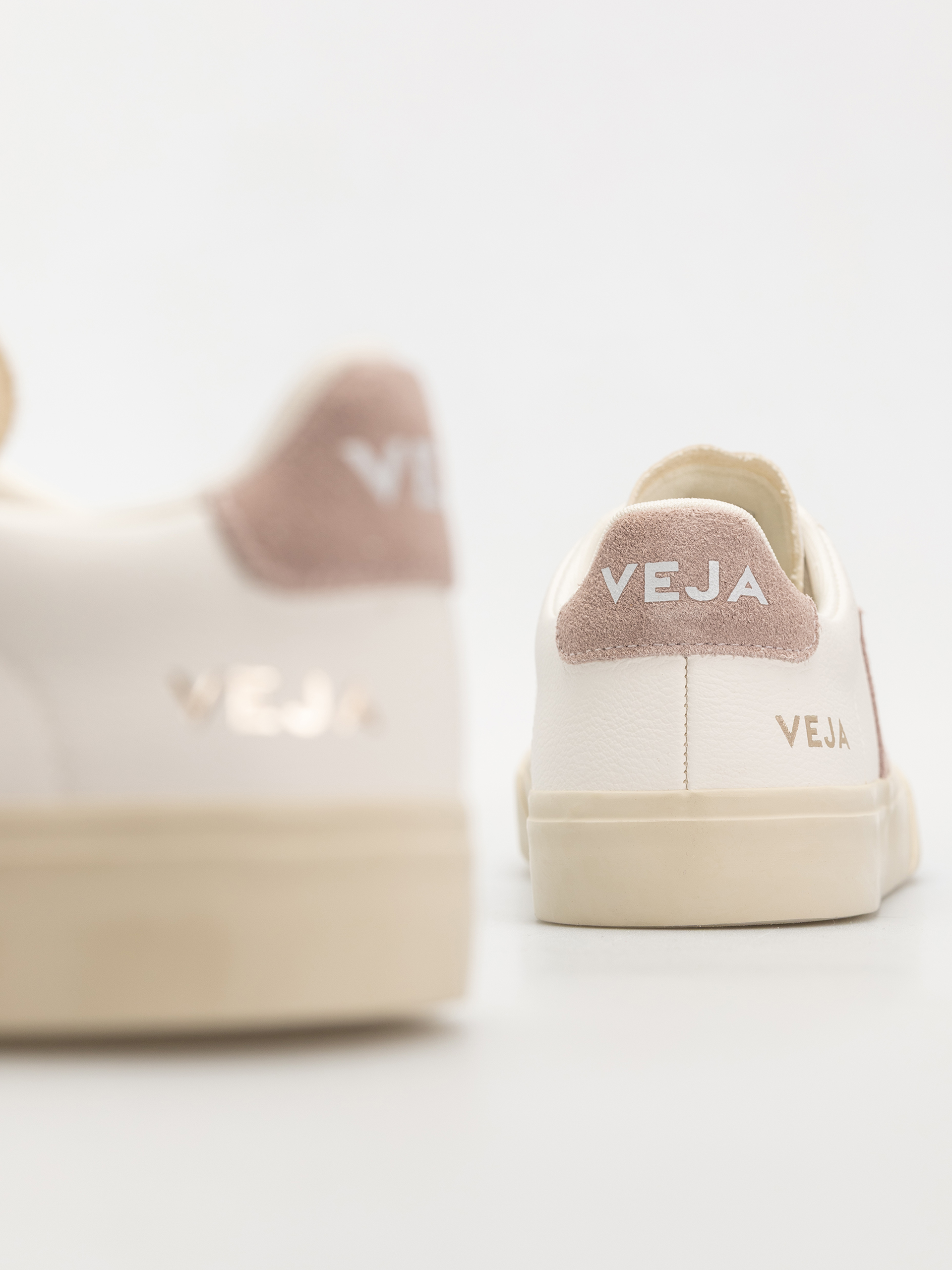 Обувки Veja Campo Wmn (extra white babe)