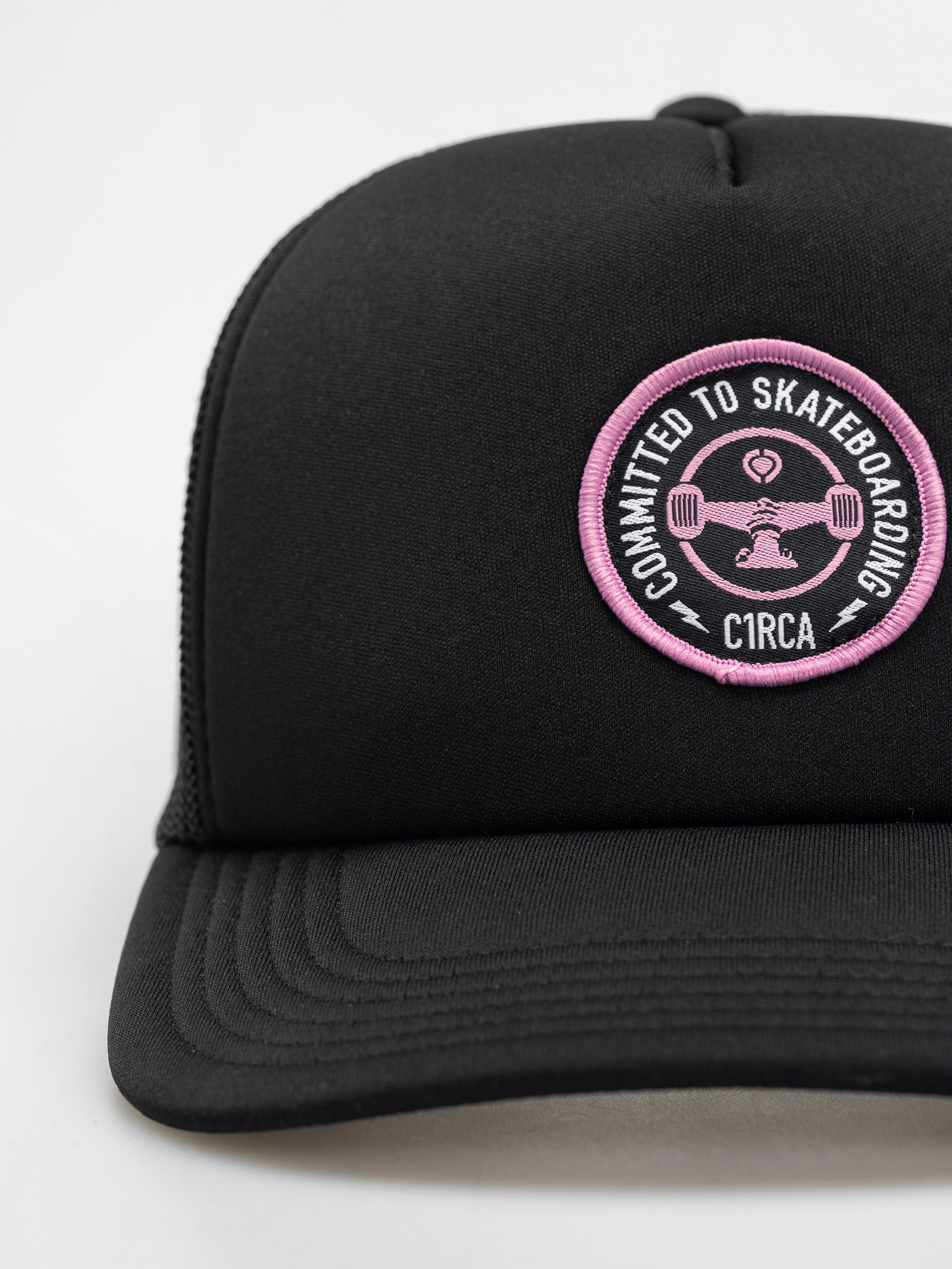 Шапка с козирка Circa C1rcle Trucker (black/pink)