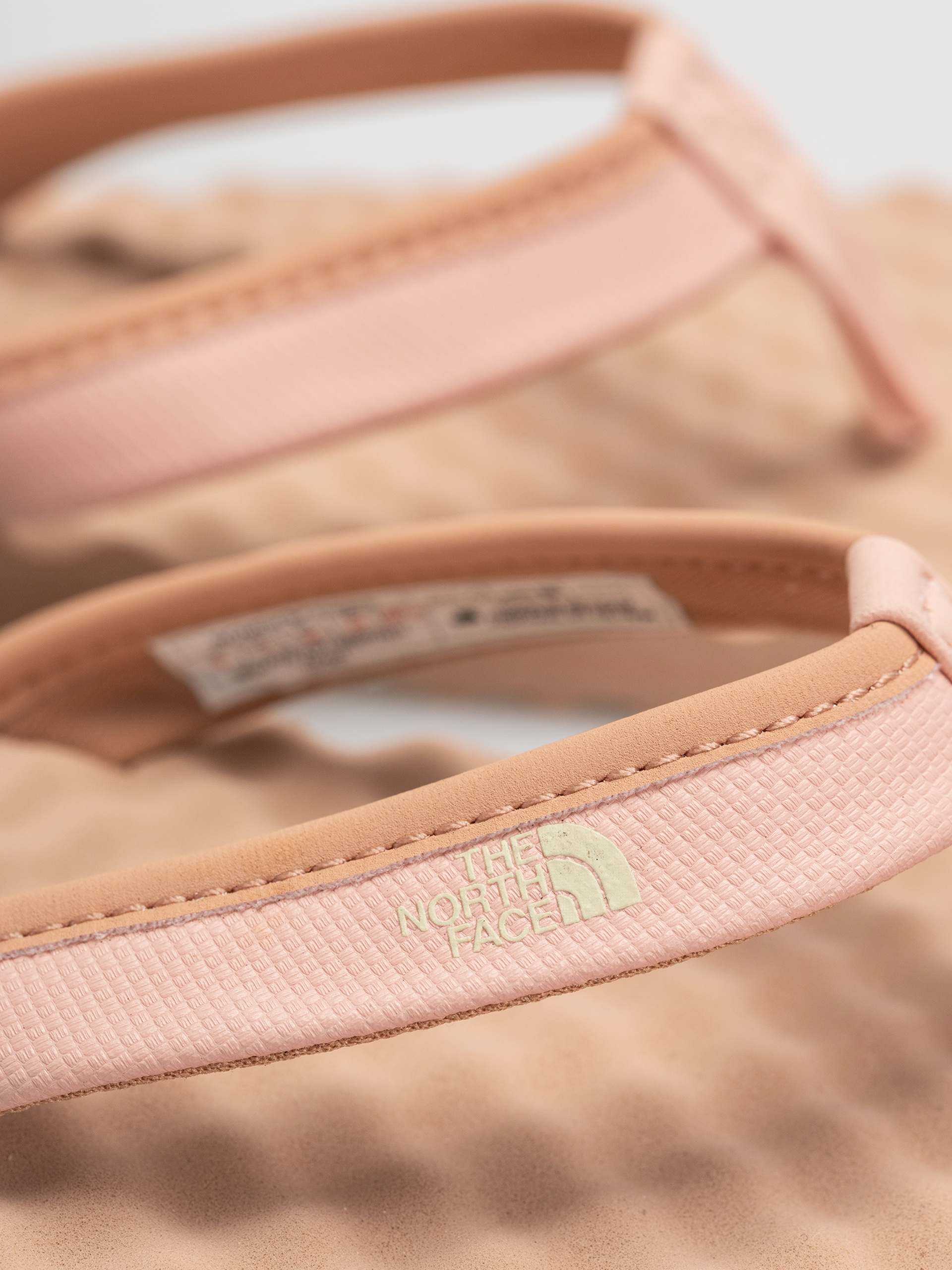 Джапанки The North Face Base Camp Mini II Wmn (cafecreme/evening sand pink)