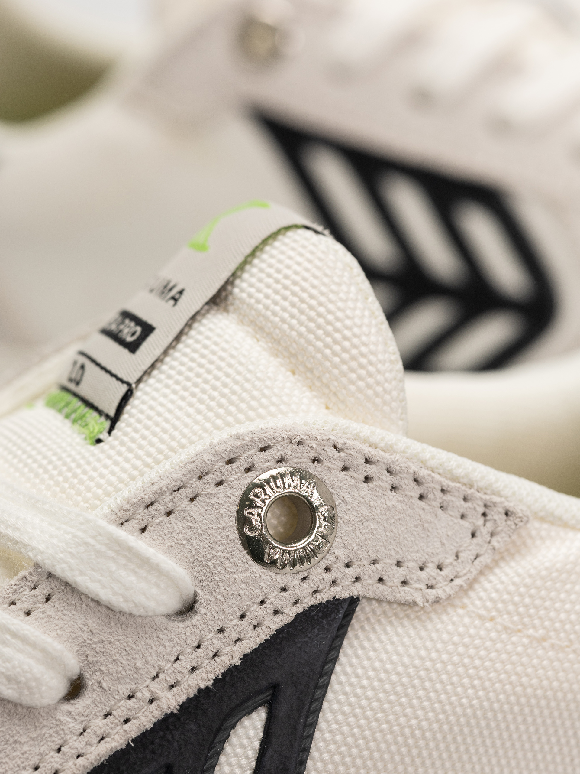 Обувки Cariuma Catiba Pro 2.0 (smoke white suede off white cordura black logo)