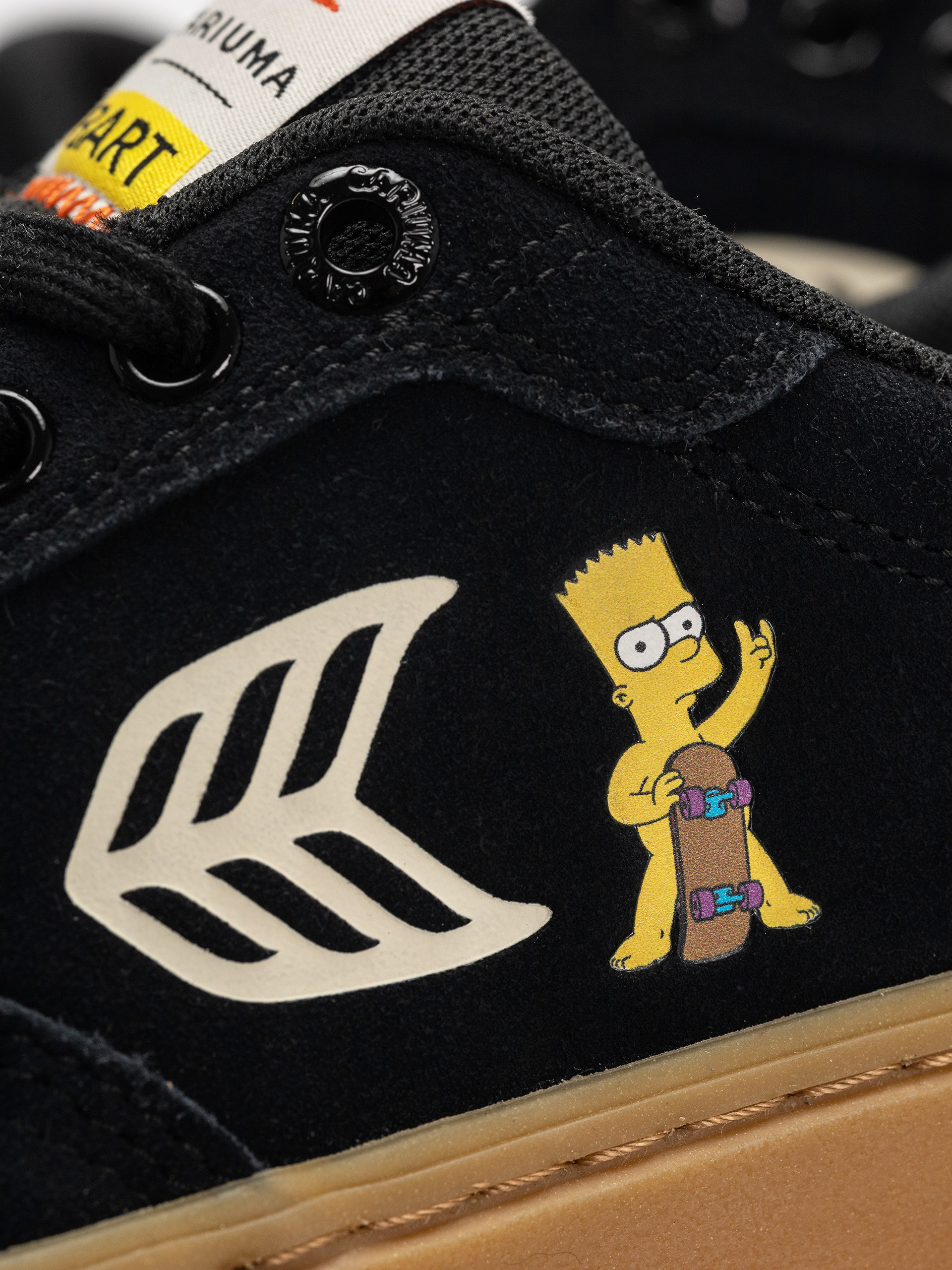 Обувки Cariuma Simpsons Naioca (black suede bart skateboard)