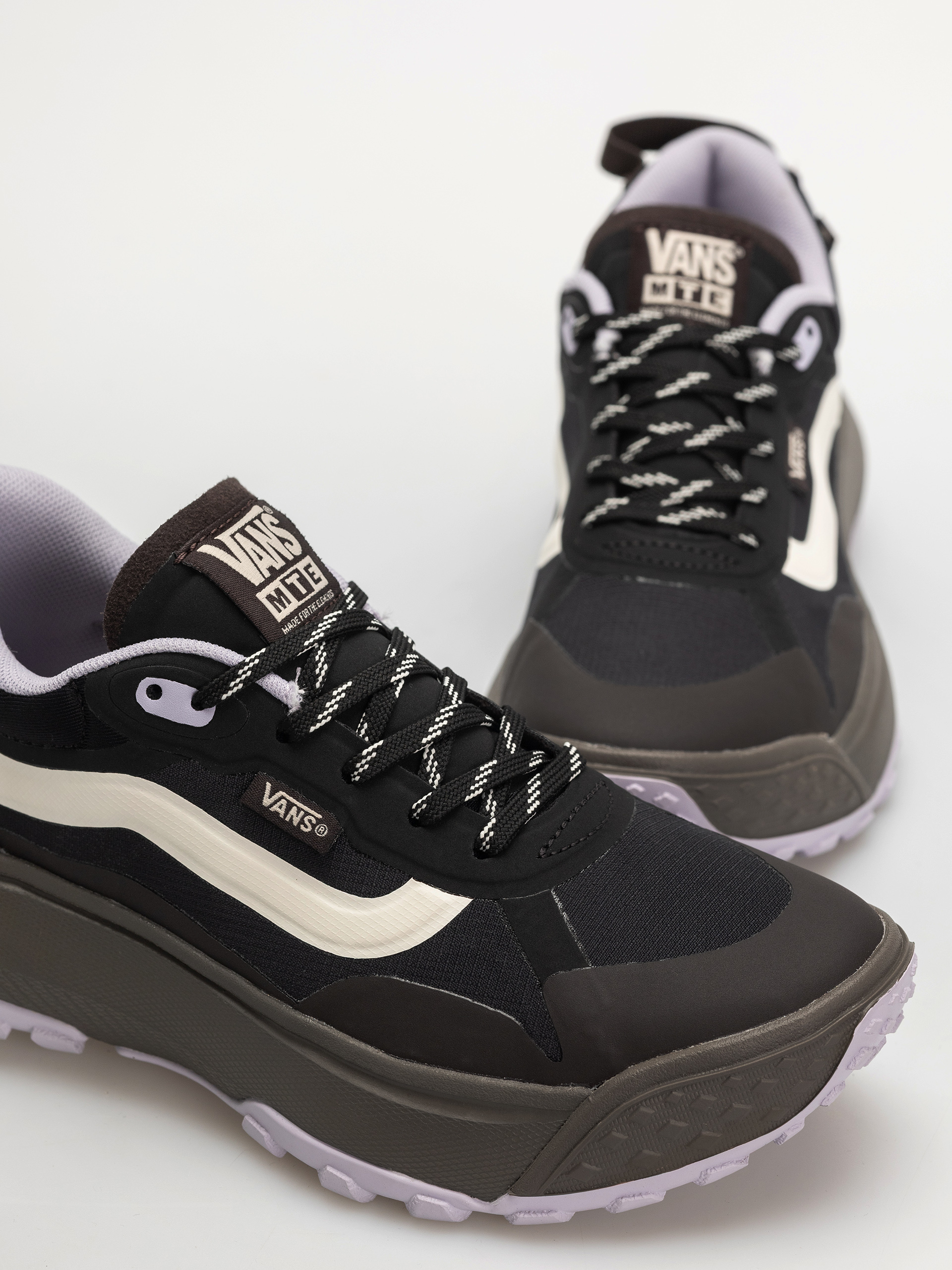 Обувки Vans Mte Crosspath (lilac ash)