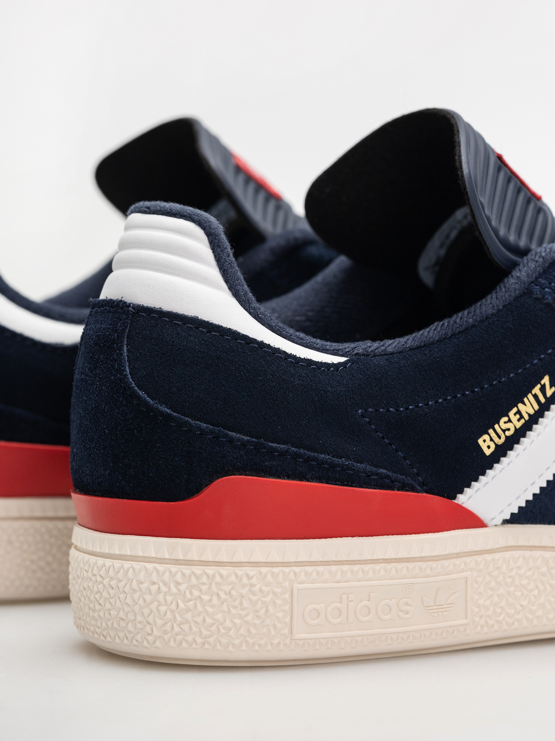 Обувки adidas Busenitz (conavy/ftwwht/betsca)