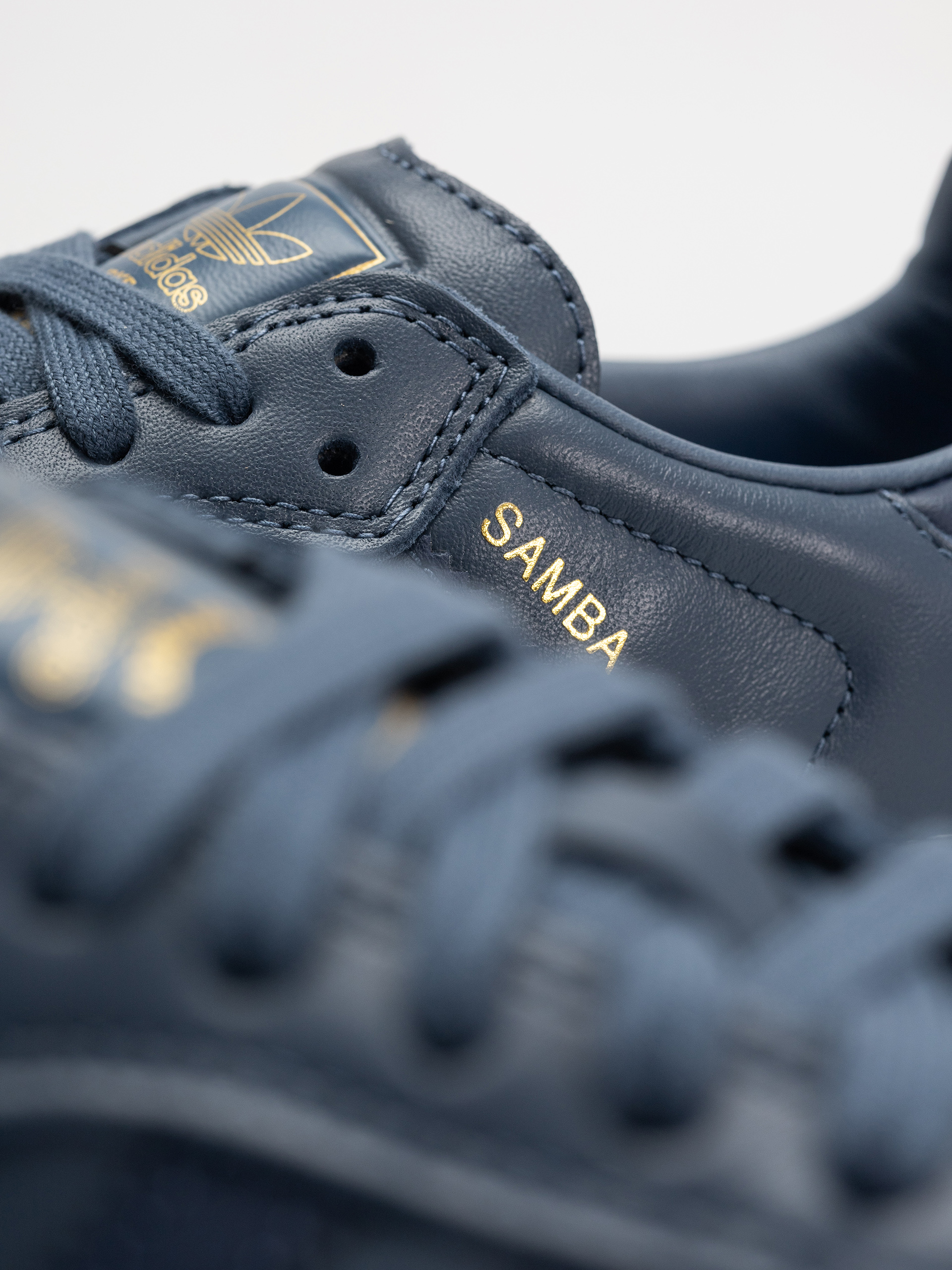 Обувки adidas Samba ADV (prloin/prloin/goldmt)