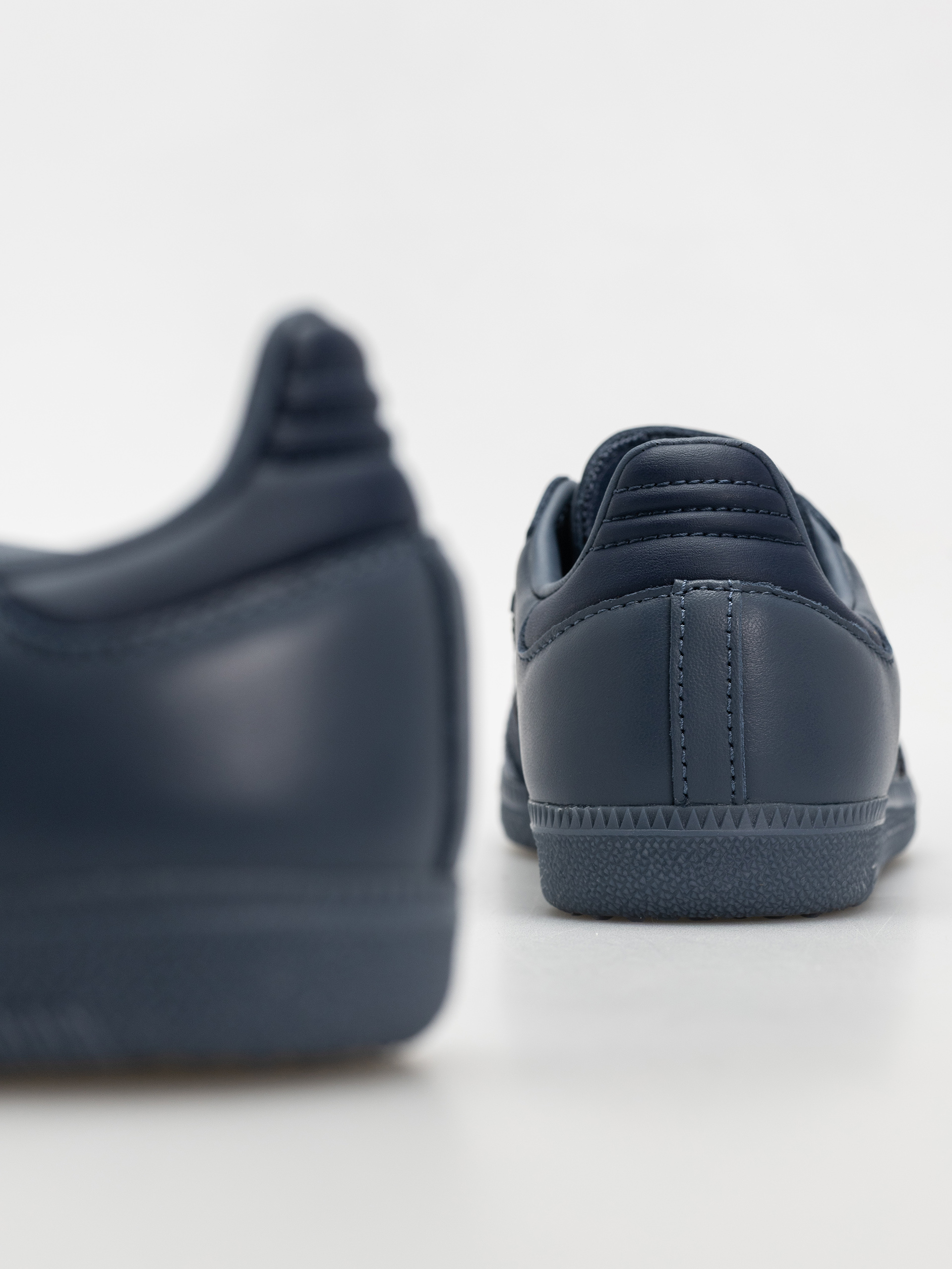 Обувки adidas Samba ADV (prloin/prloin/goldmt)