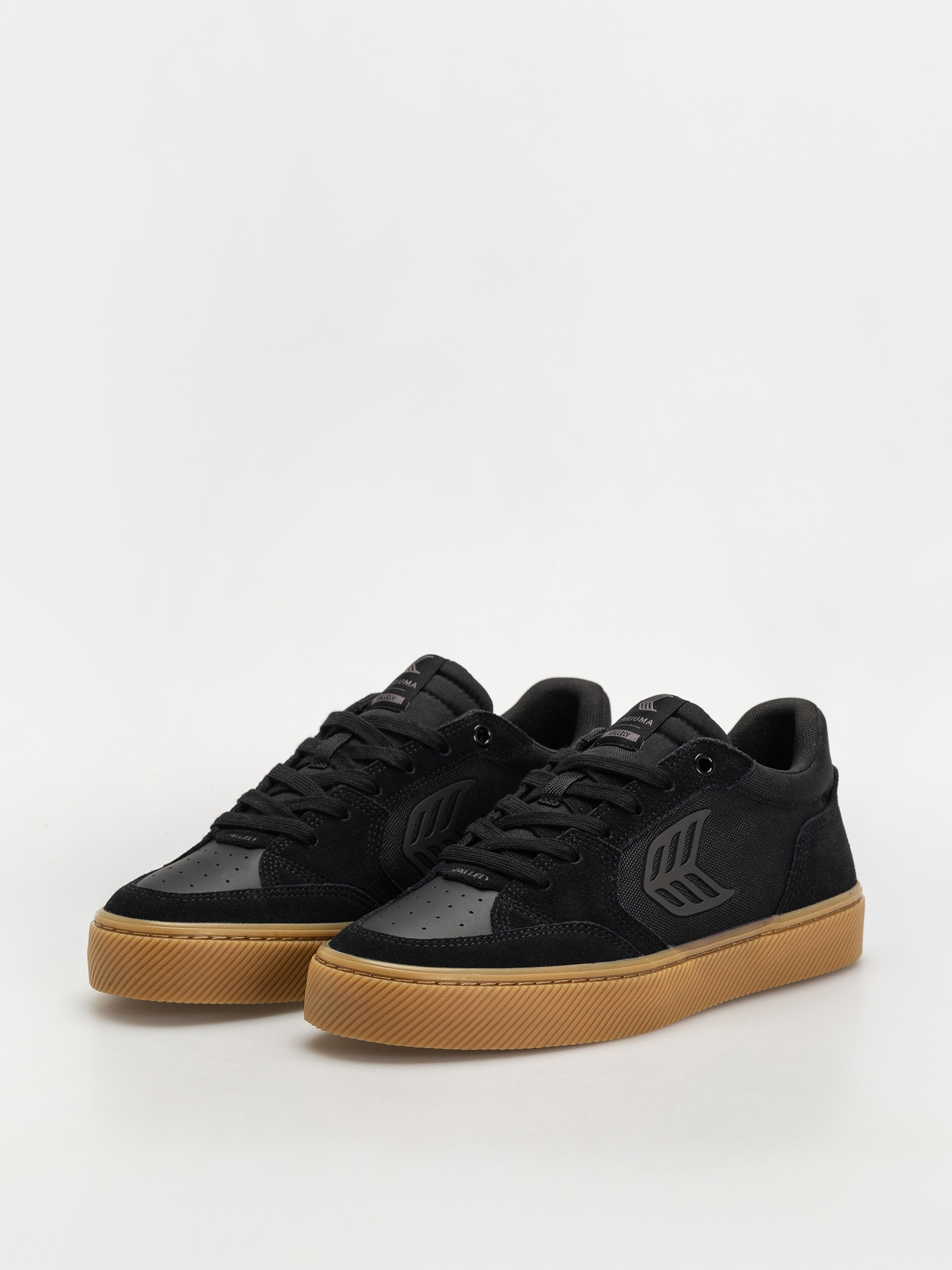 Обувки Cariuma Vallely Pro (gum black suede and cordura ash grey logo)