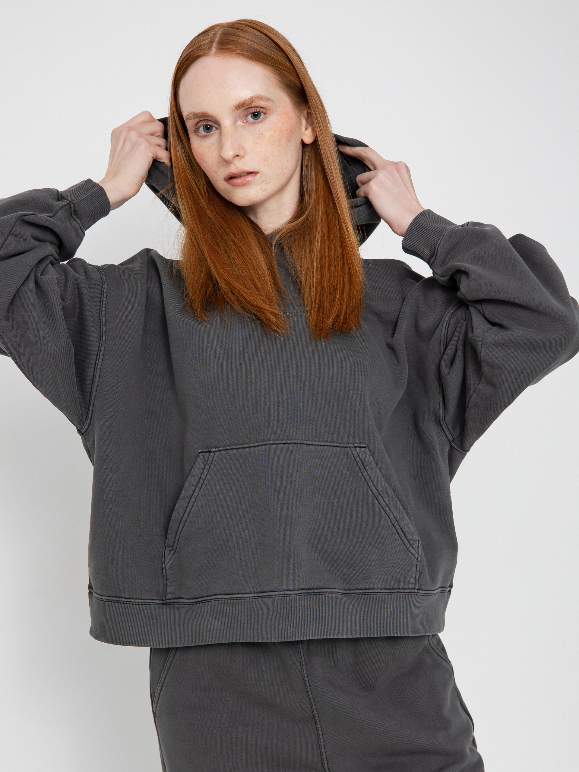Суитшърт с качулка Carhartt WIP Benton HD Wmn (black)