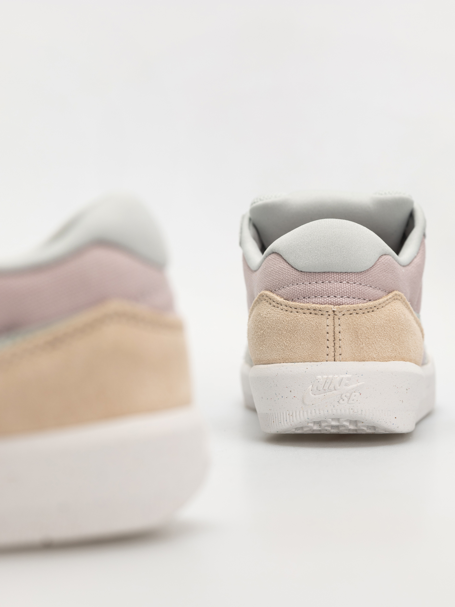 Обувки Nike SB Force 58 (platinum violet/light silver sanddrift)