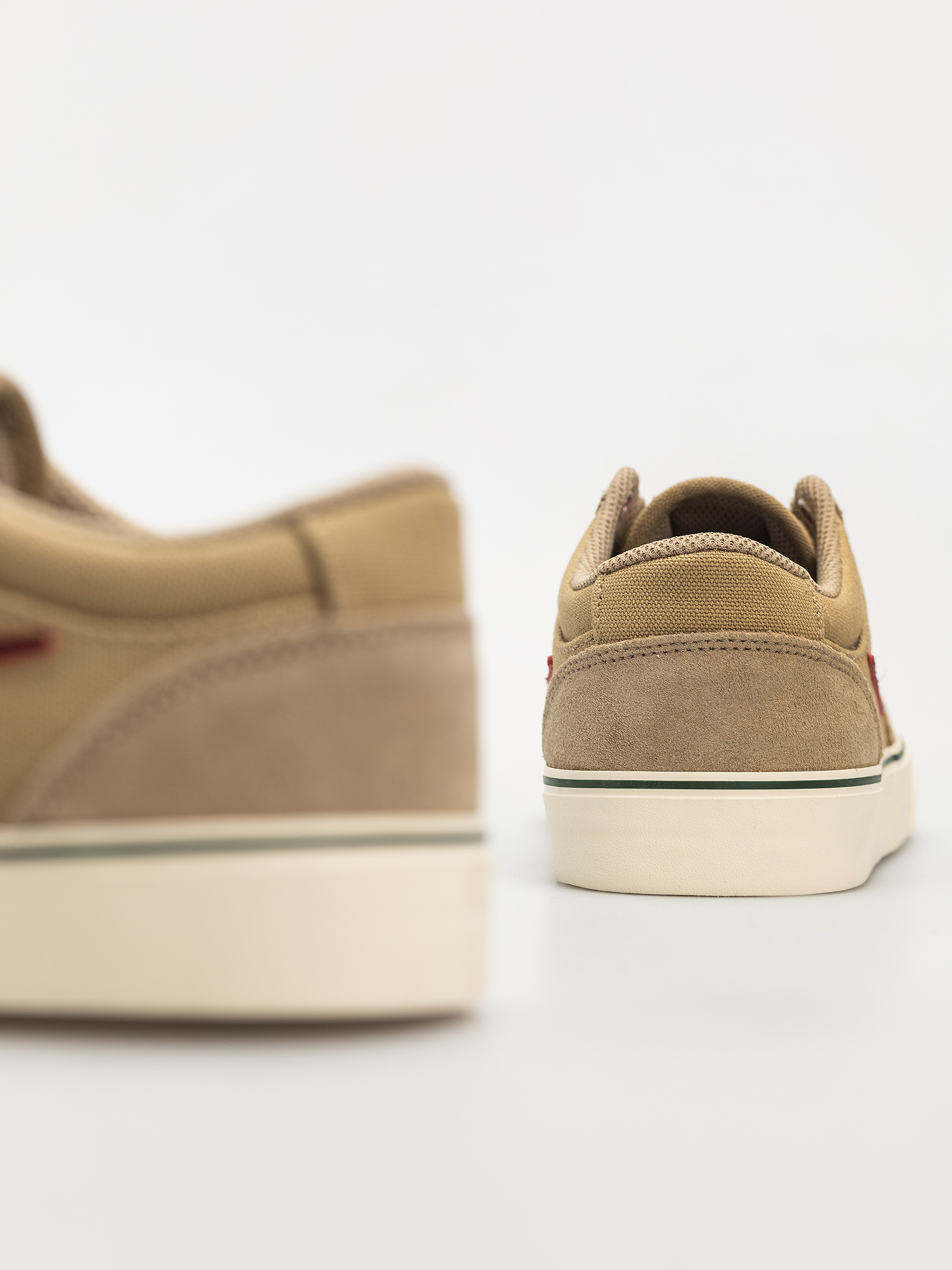 Обувки Nike SB Chron 2 (parachute beige/dark team red)