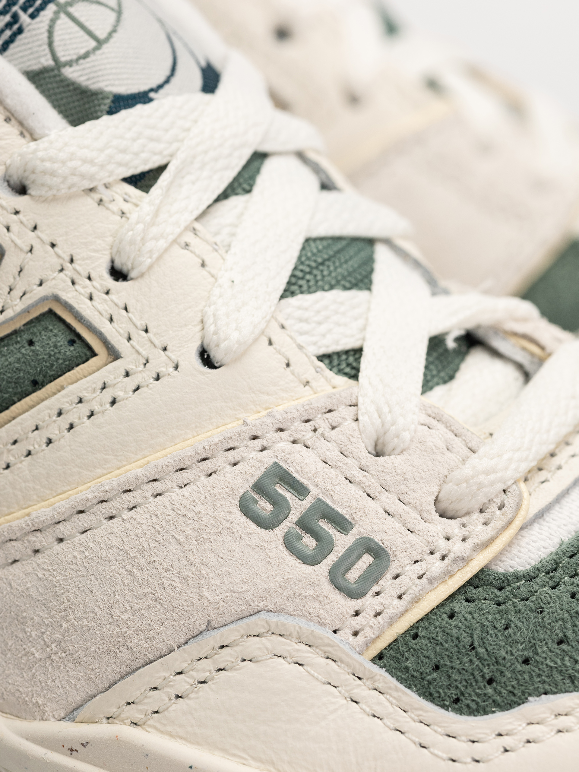 Обувки New Balance 550 Wmn (sea salt)
