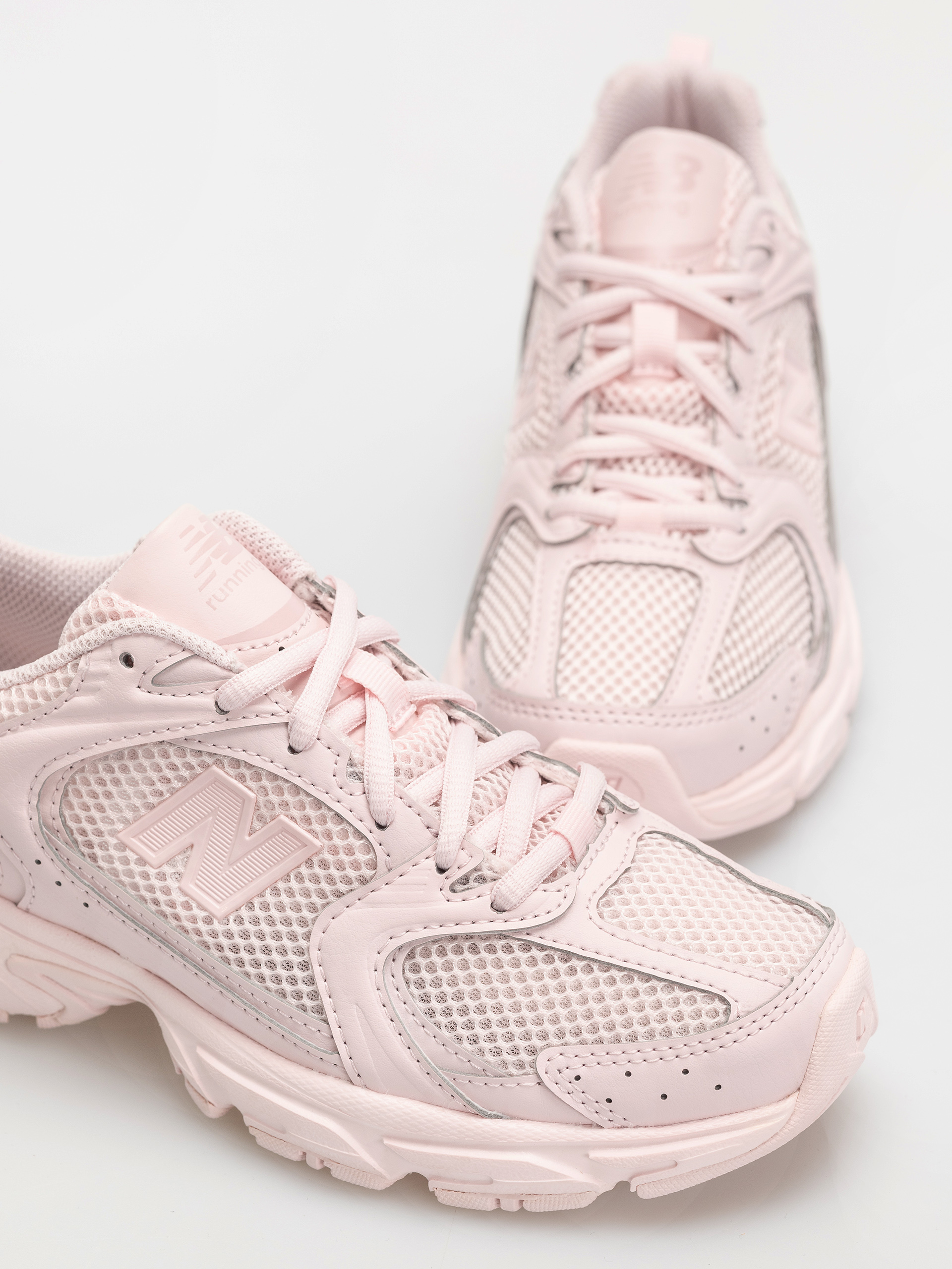 Обувки New Balance 530 (rose sugar)