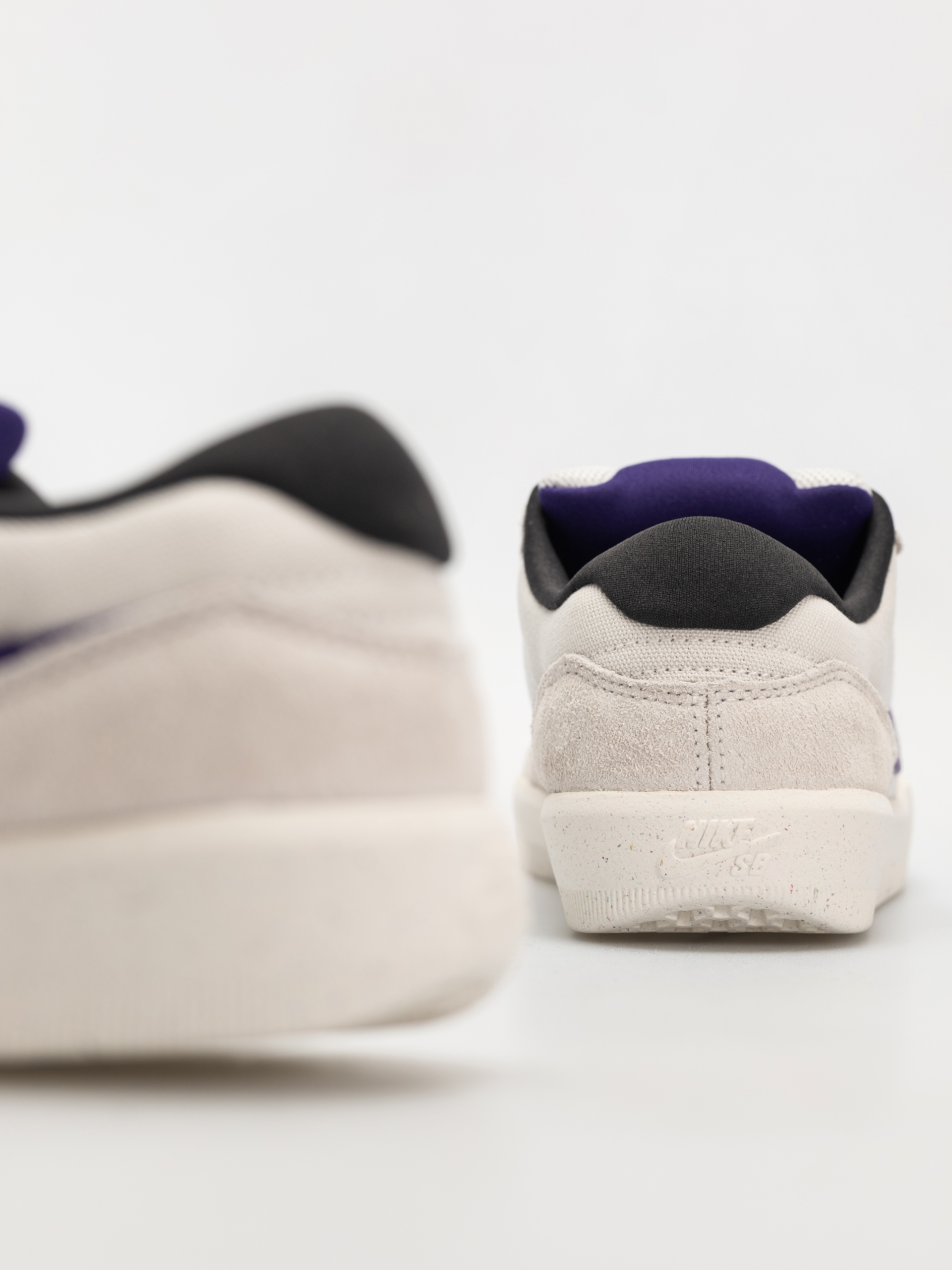 Обувки Nike SB Force 58 (phantom/court purple summit white)
