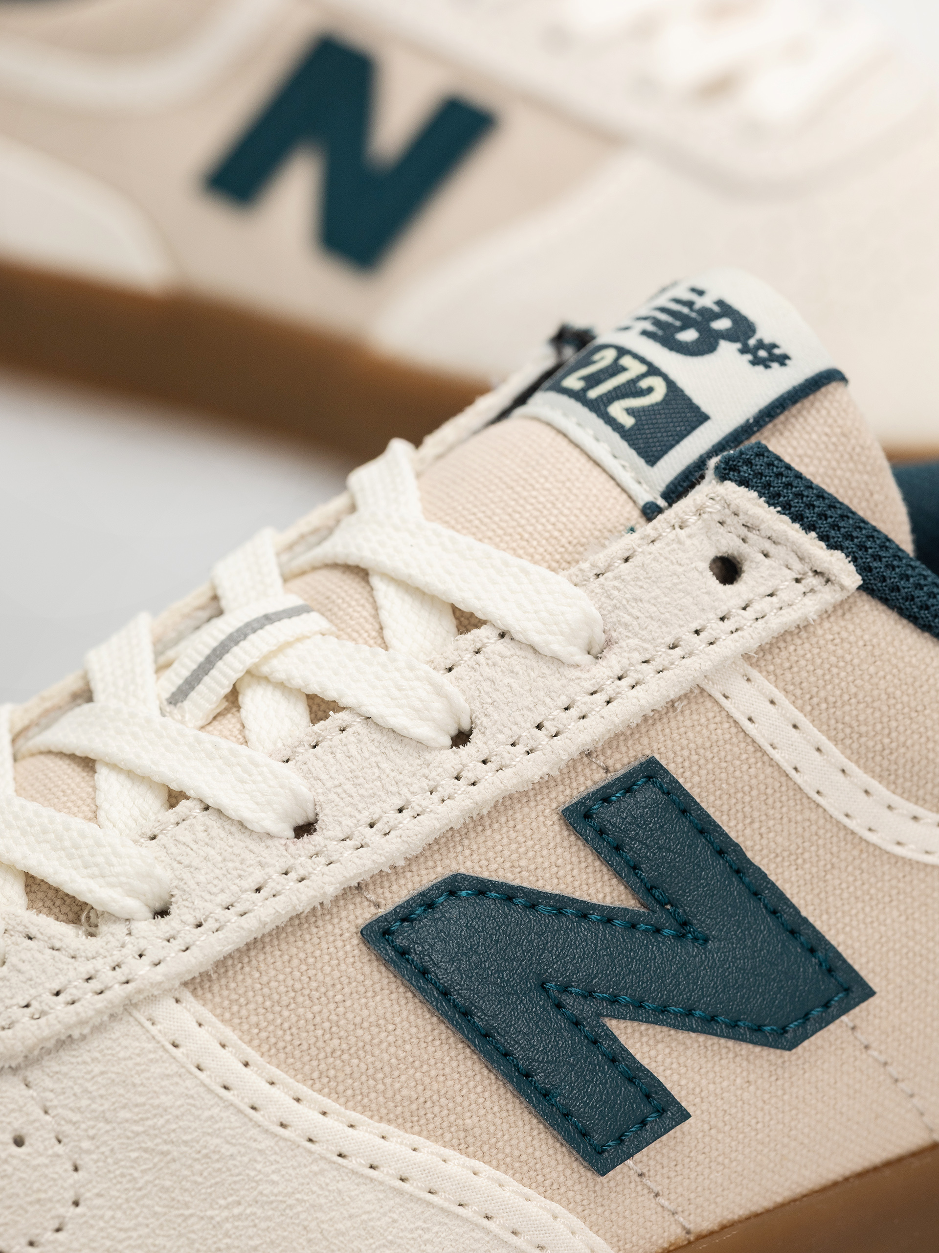 Обувки New Balance 272 (white)