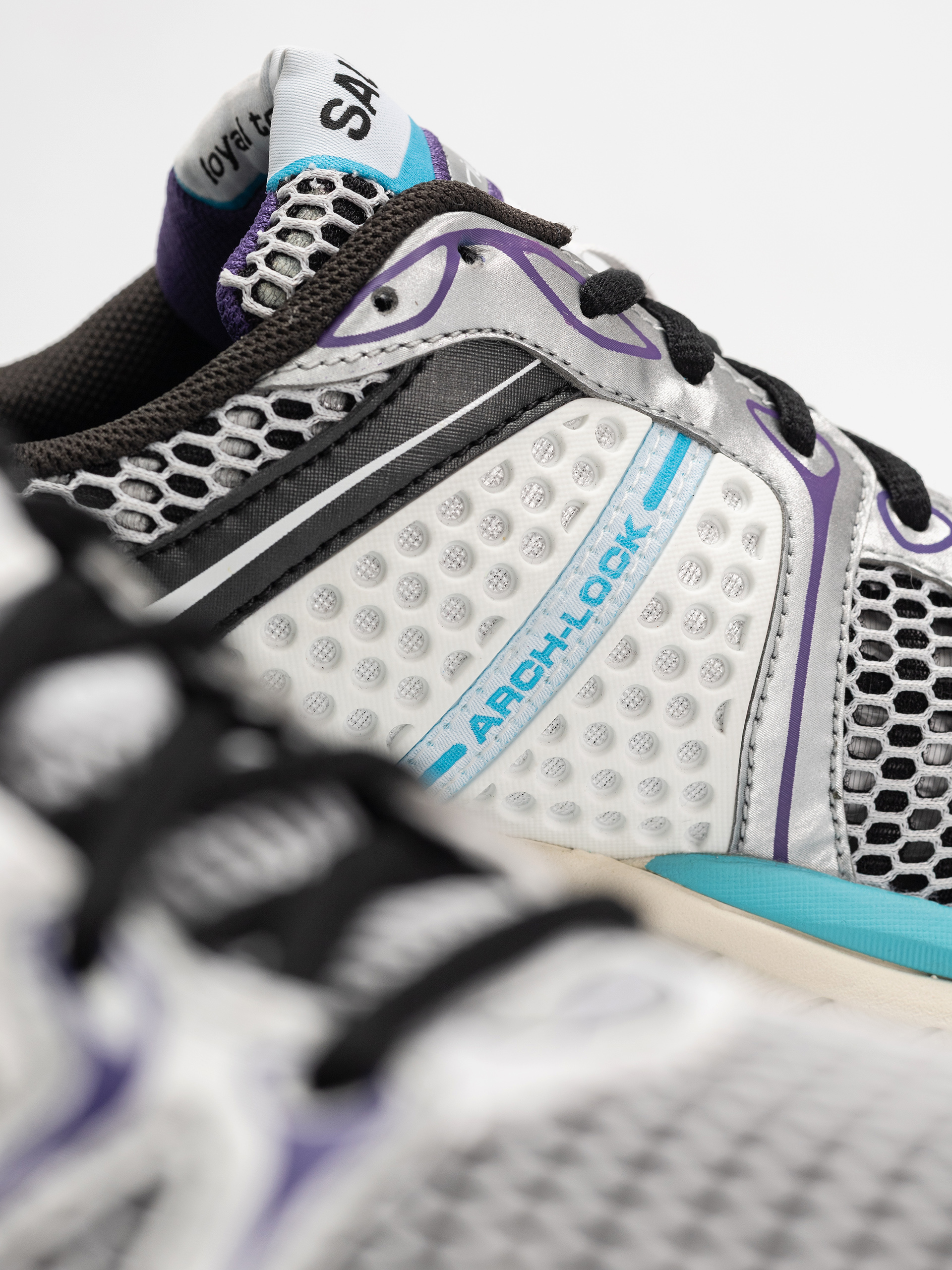 Обувки Saucony Progrid Triumph 4 (white/blue)