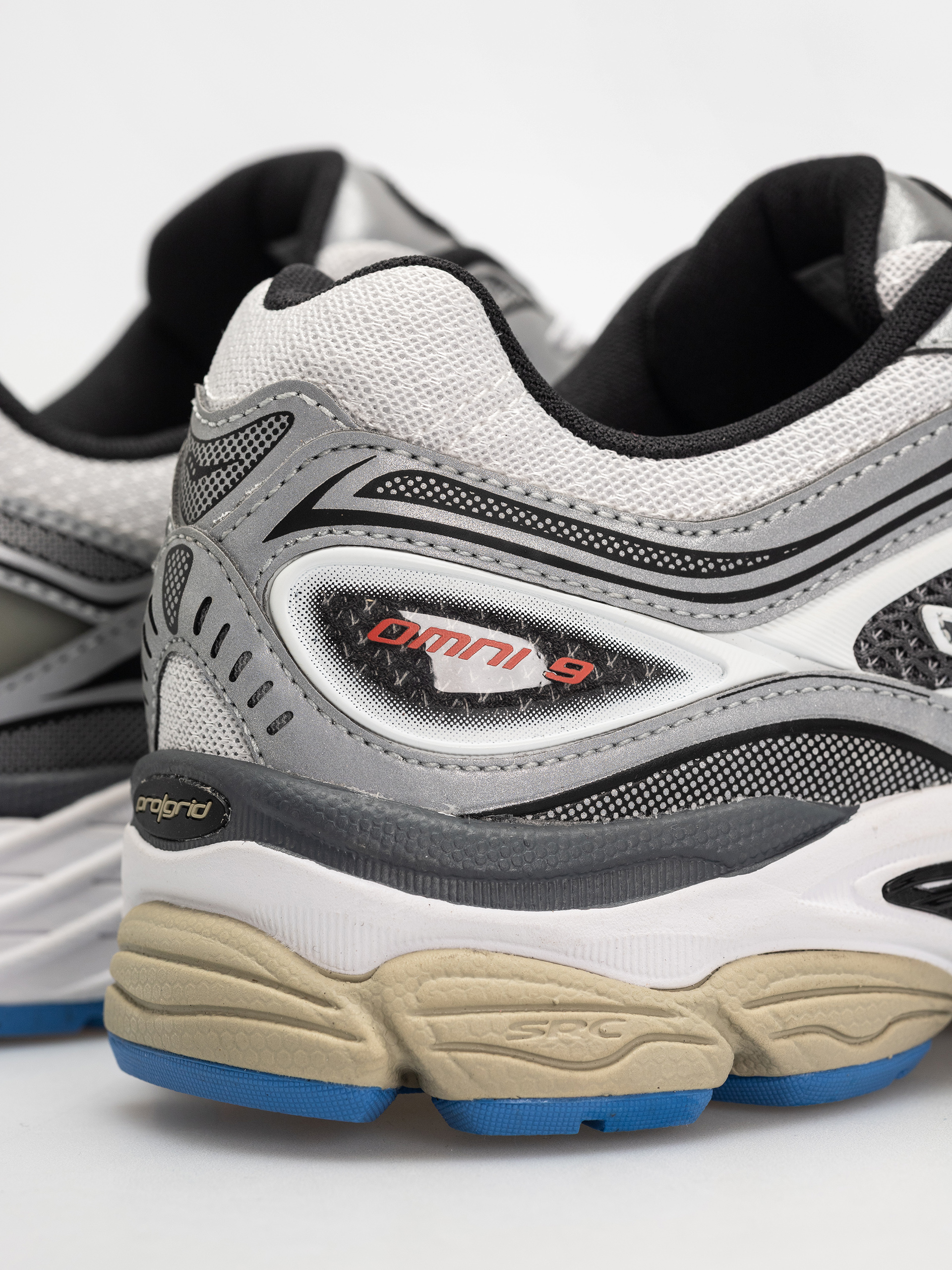 Обувки Saucony Progrid Omni 9 (grey/silver)