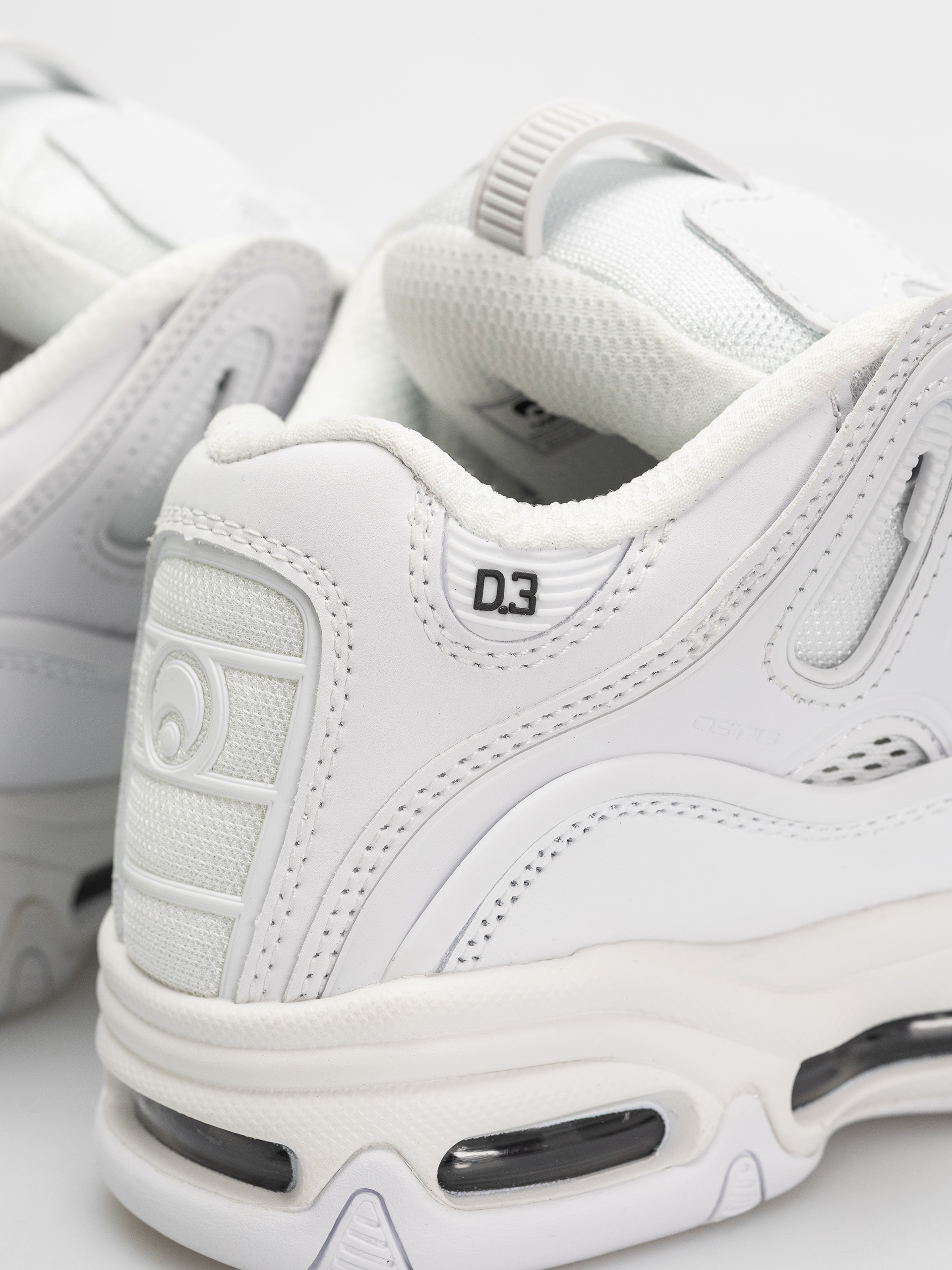 Обувки Osiris D3 2001 (luminate/white/white)