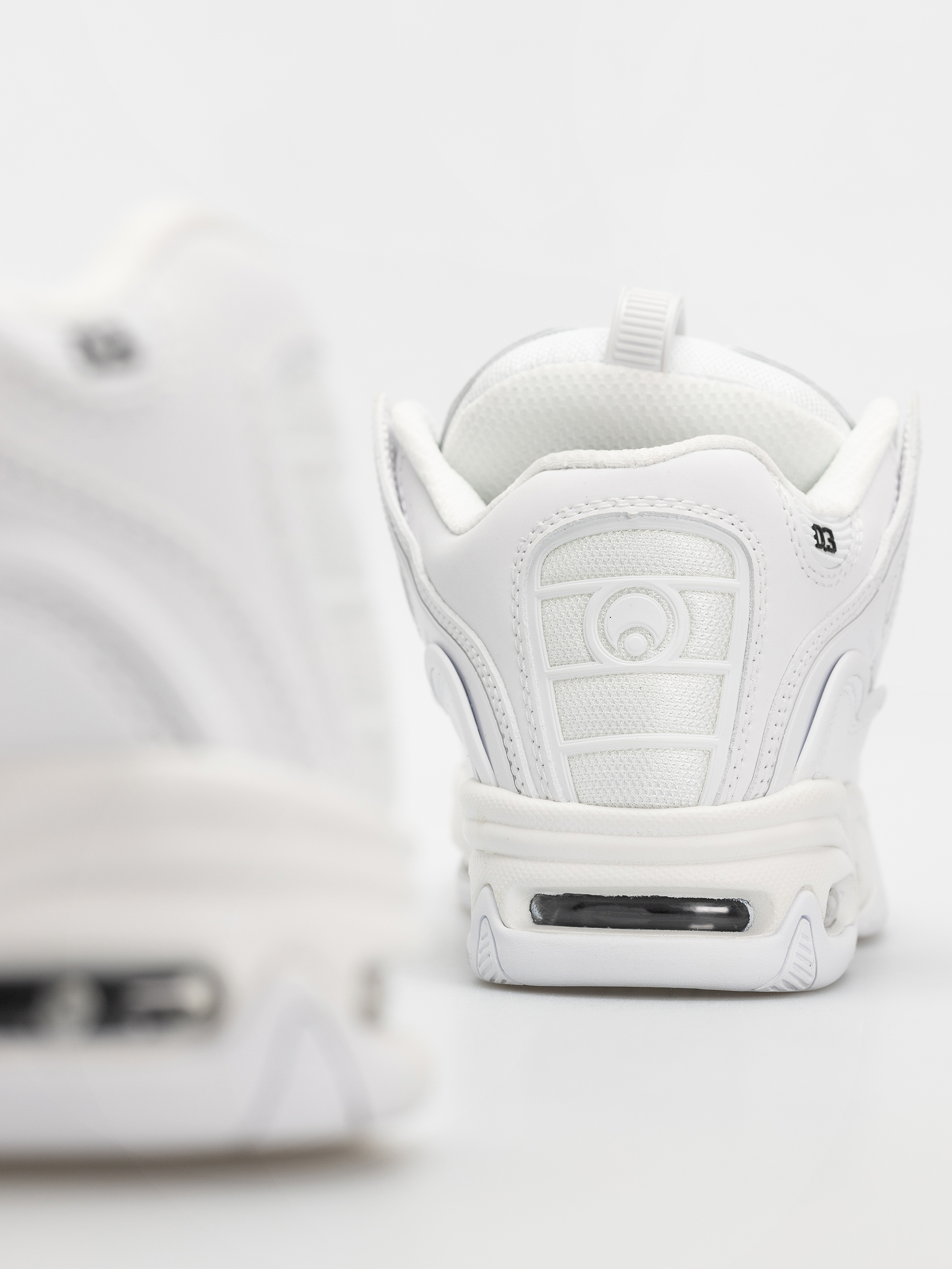 Обувки Osiris D3 2001 (luminate/white/white)