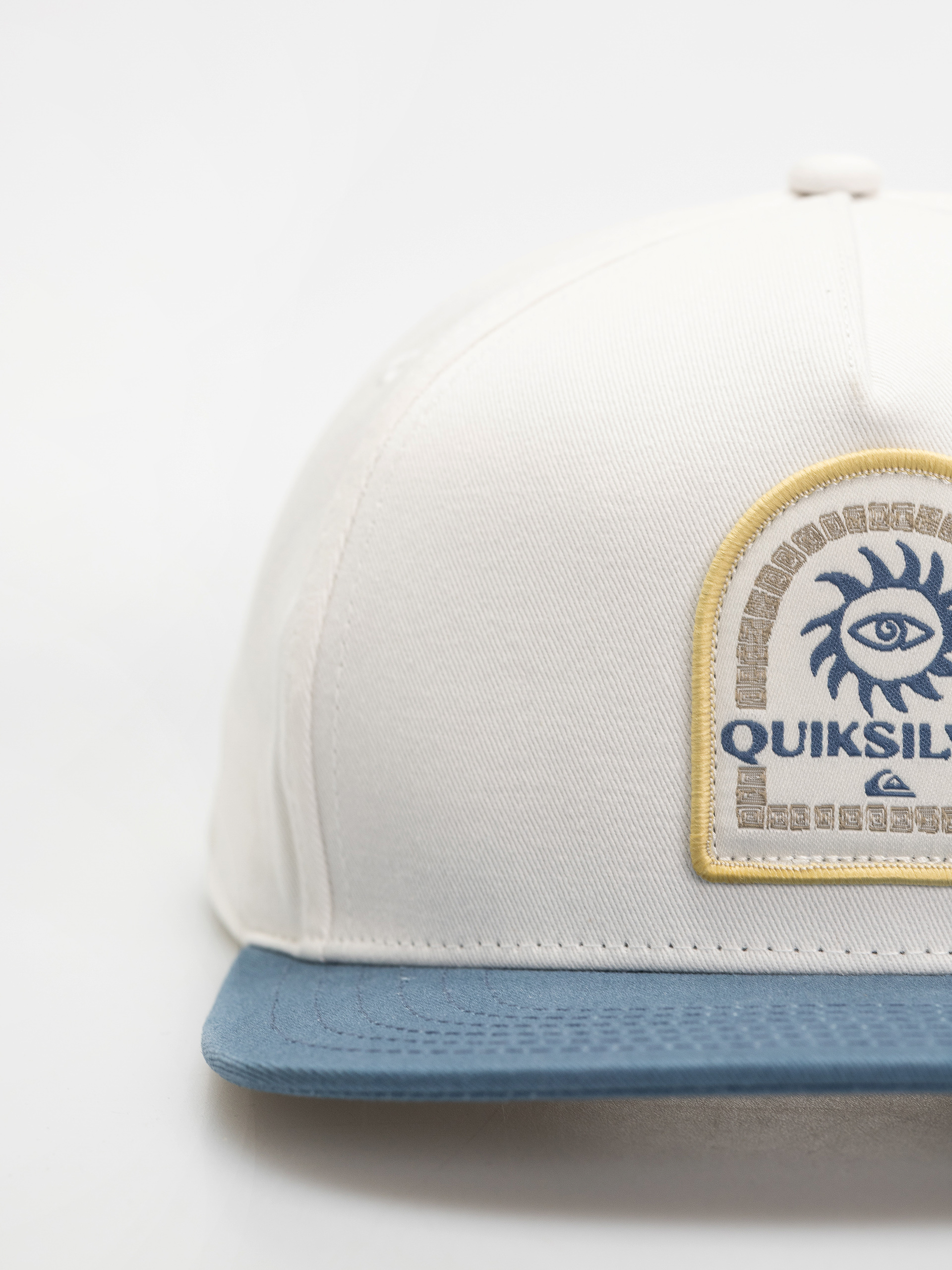 Шапка с козирка Quiksilver Club Master (snow white)