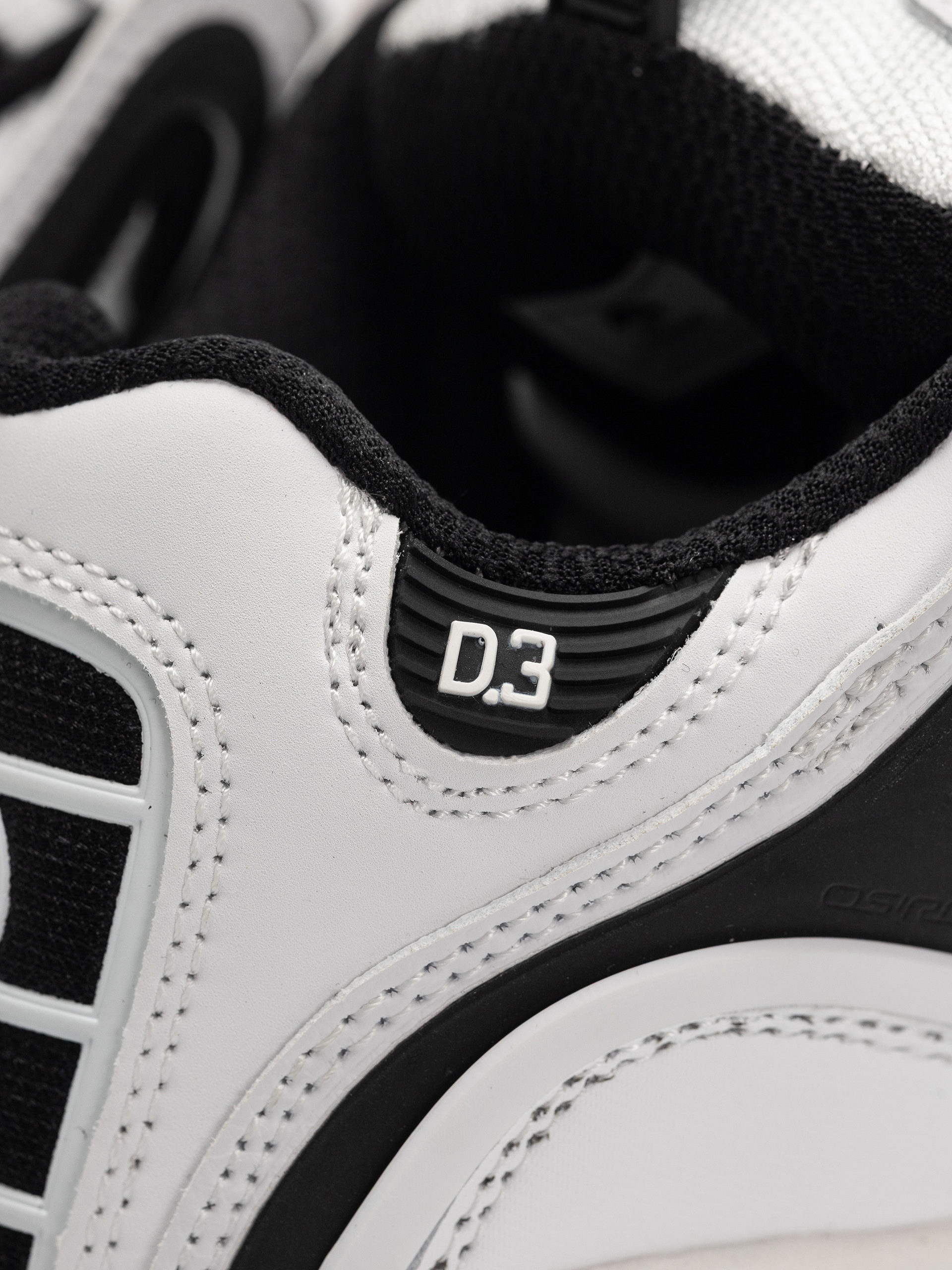 Обувки Osiris D3 2001 (white/white/black)