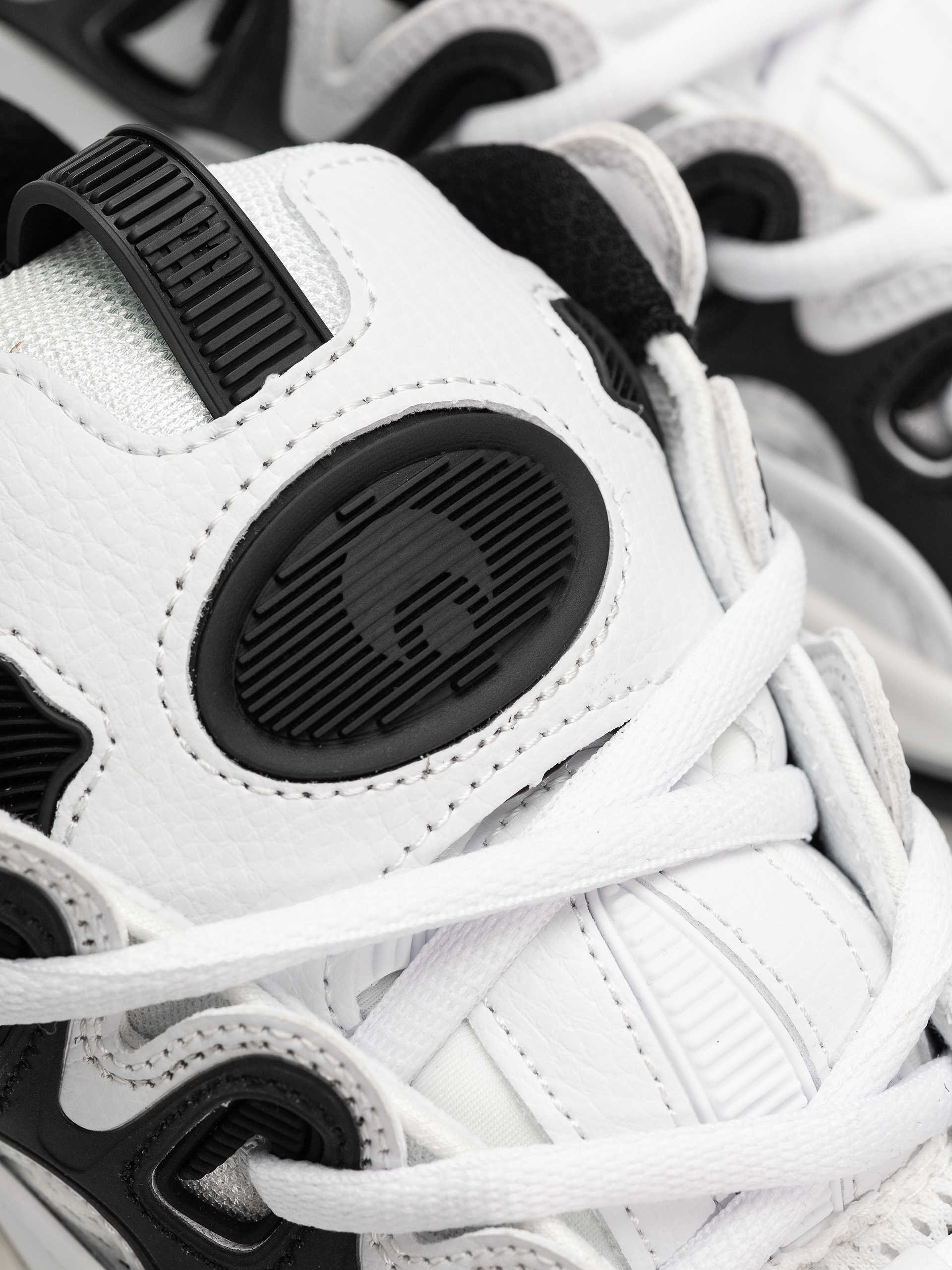 Обувки Osiris D3 2001 (white/white/black)