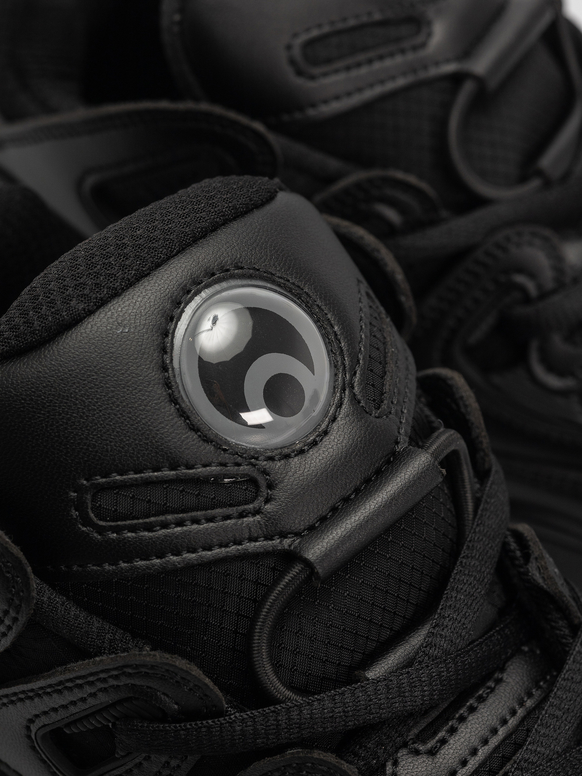Обувки Osiris D3 E (black/black/black)