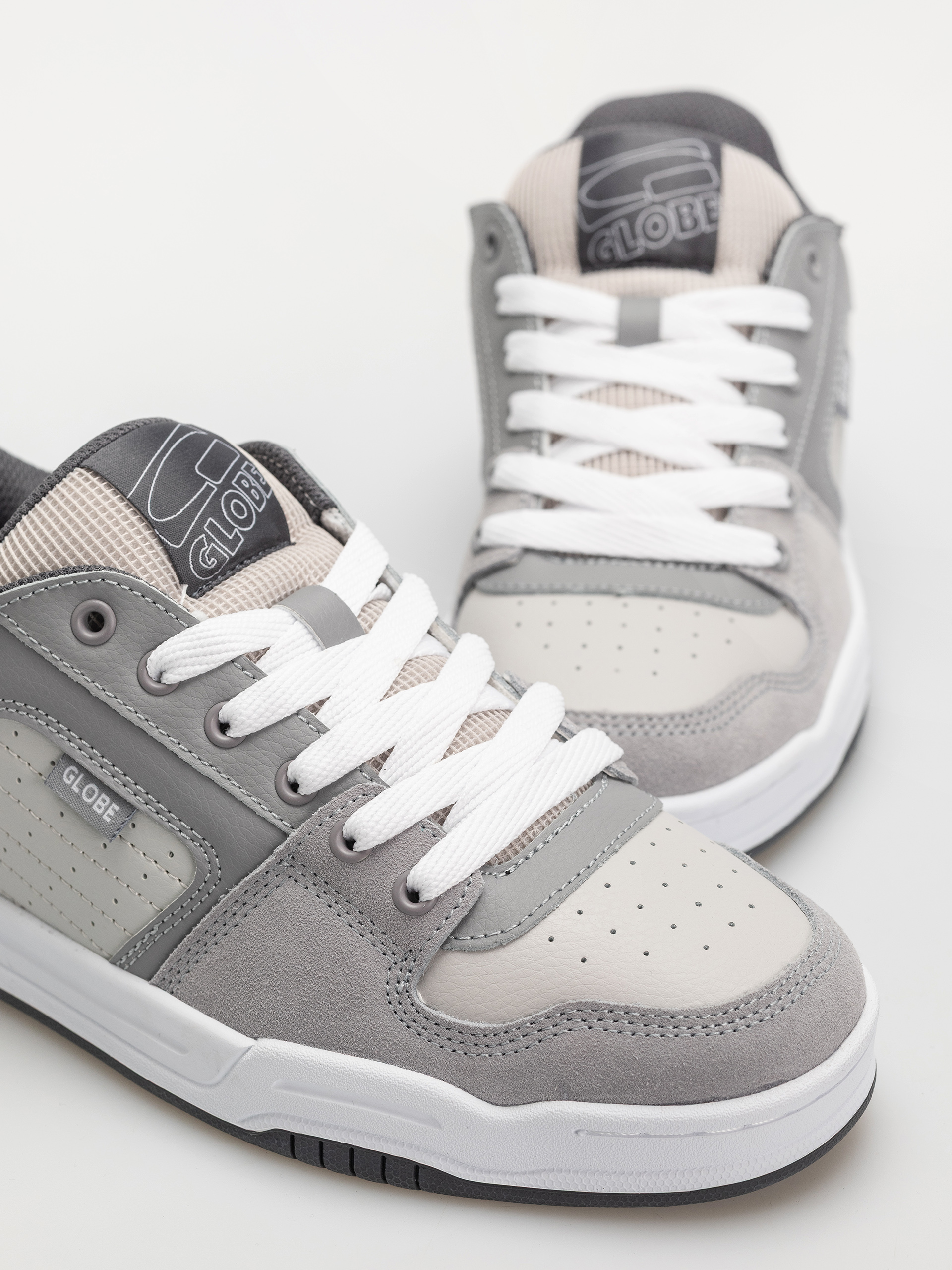 Обувки Globe Mojo 2.0 (triple grey)