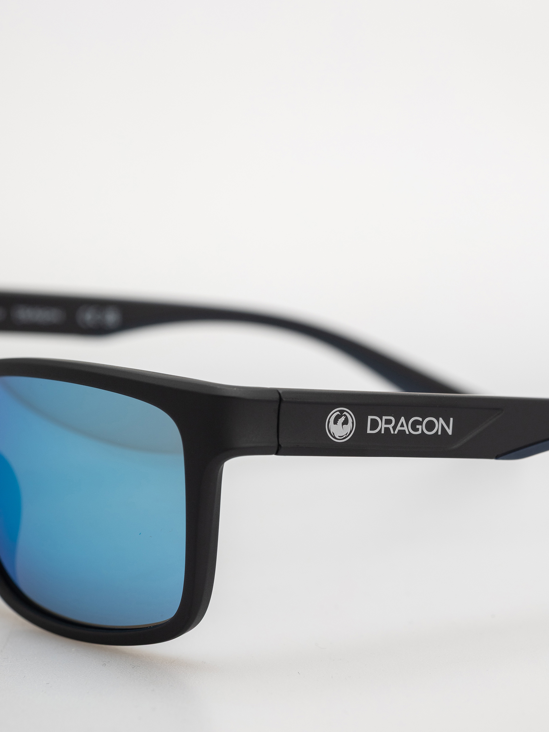 Слънчеви очила Dragon Blaise (matte black/lumalens blue ion)
