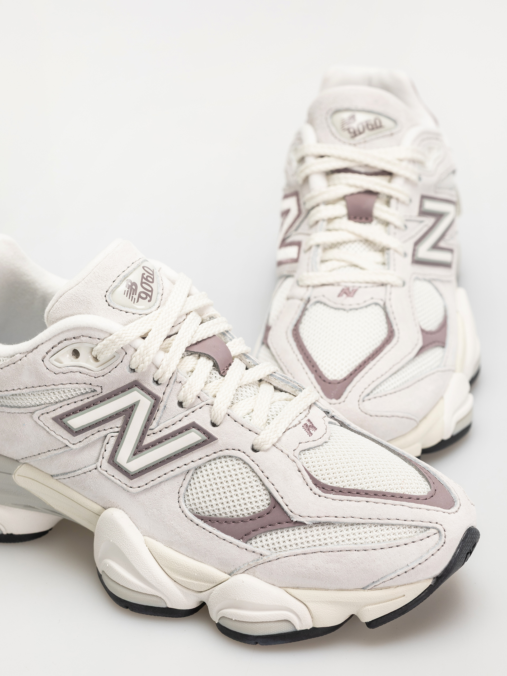 Обувки New Balance 9060 (grey matter)