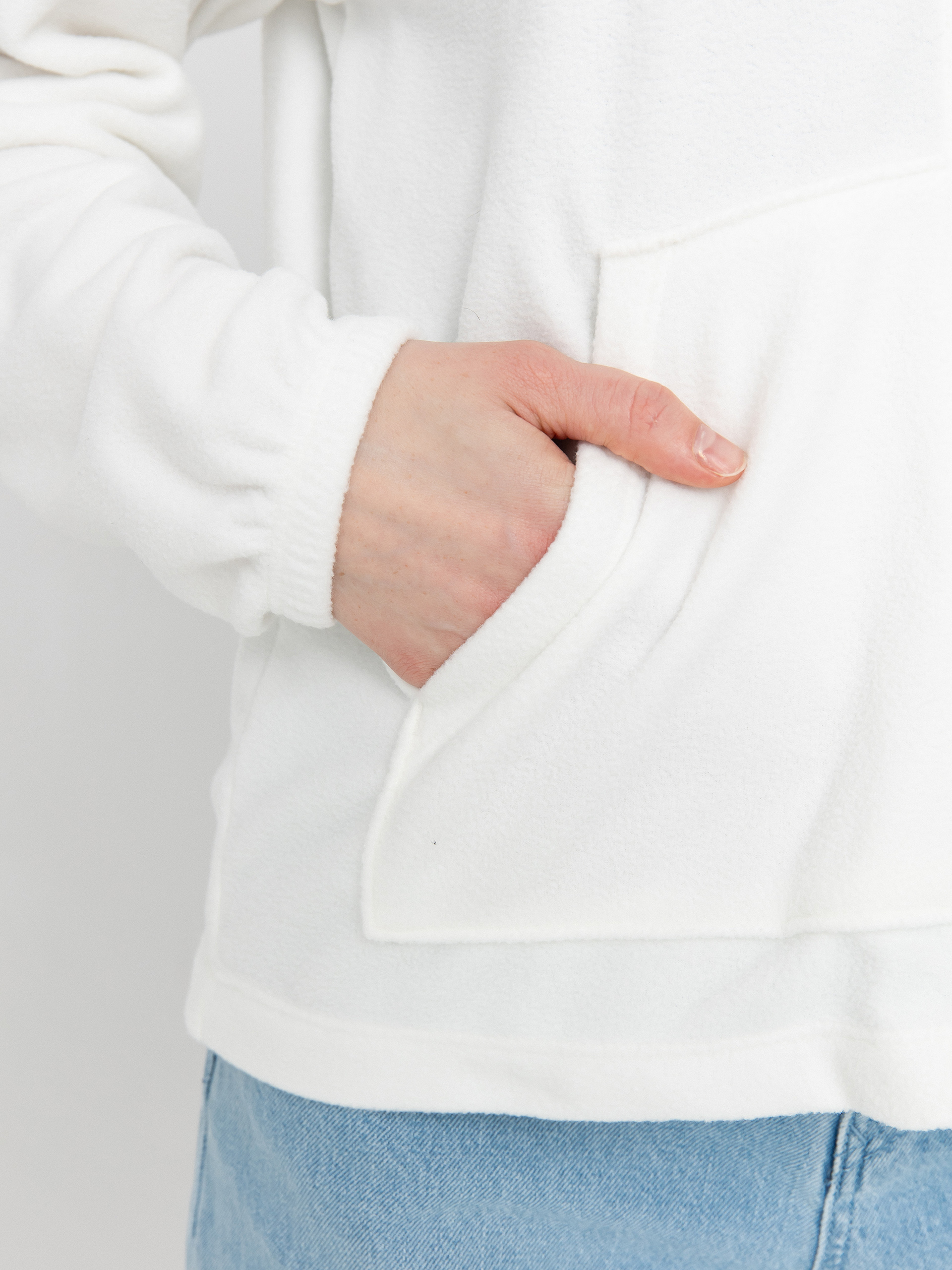 Суитшърт с качулка Patagonia Micro D ZHD Wmn (birch white)