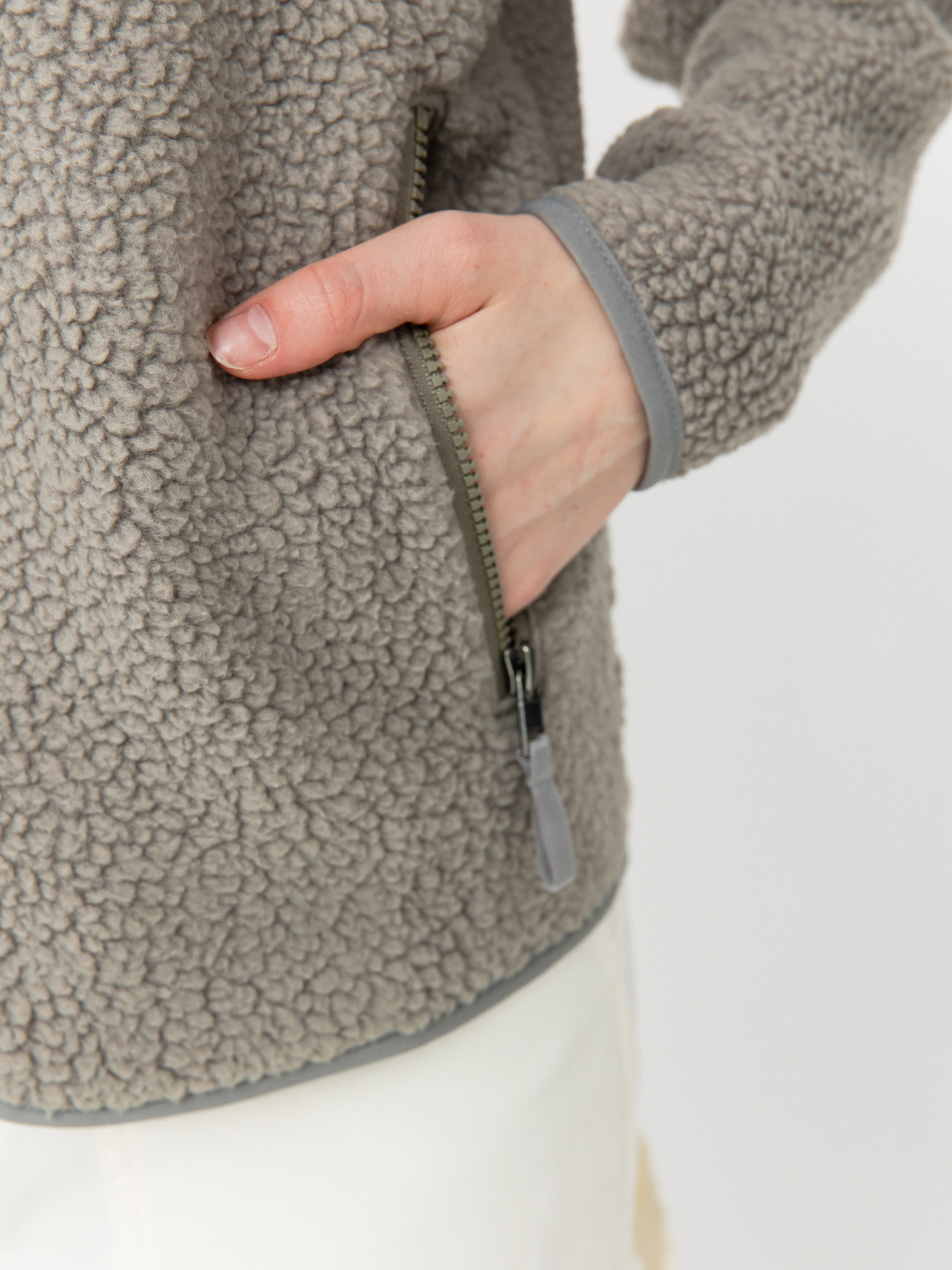 Яке Patagonia Retro Pile Wmn (river rock green)