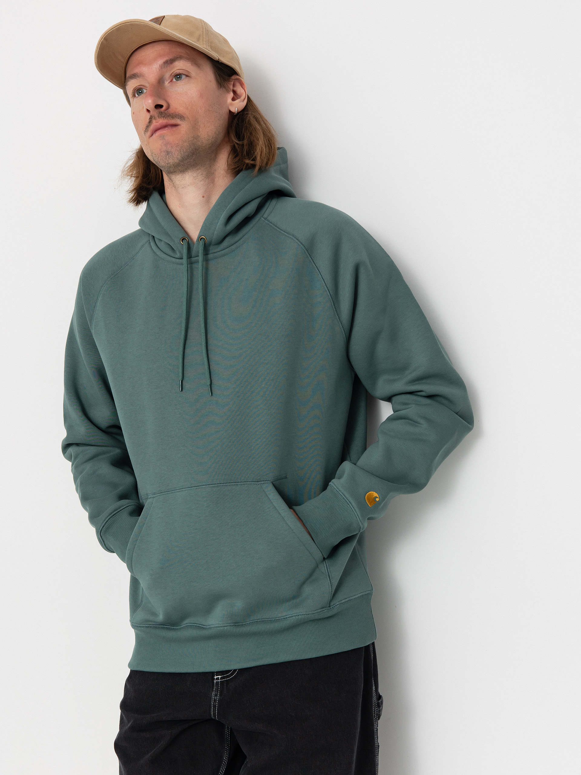 Суитшърт с качулка Carhartt WIP Chase HD (silver pine/gold)