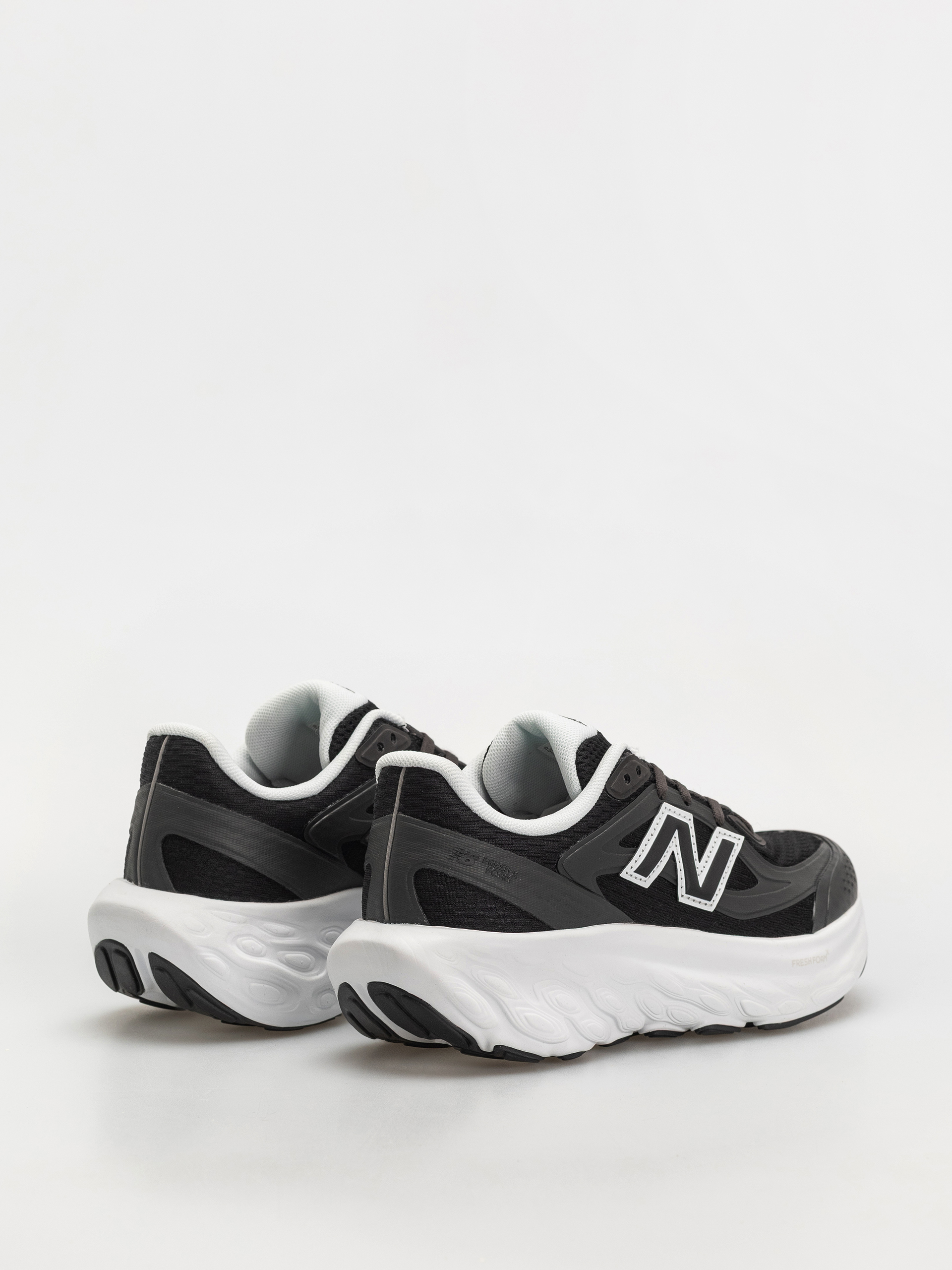 Обувки New Balance TRN (black/white)