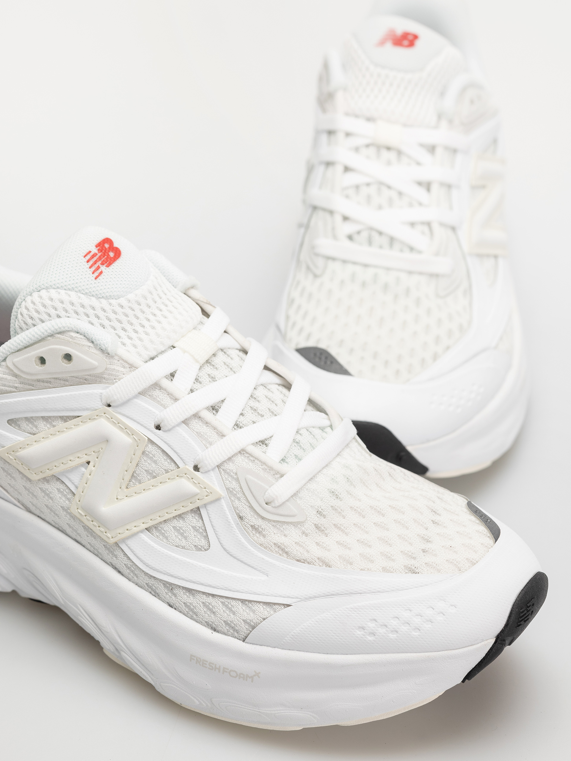 Обувки New Balance TRN (white)