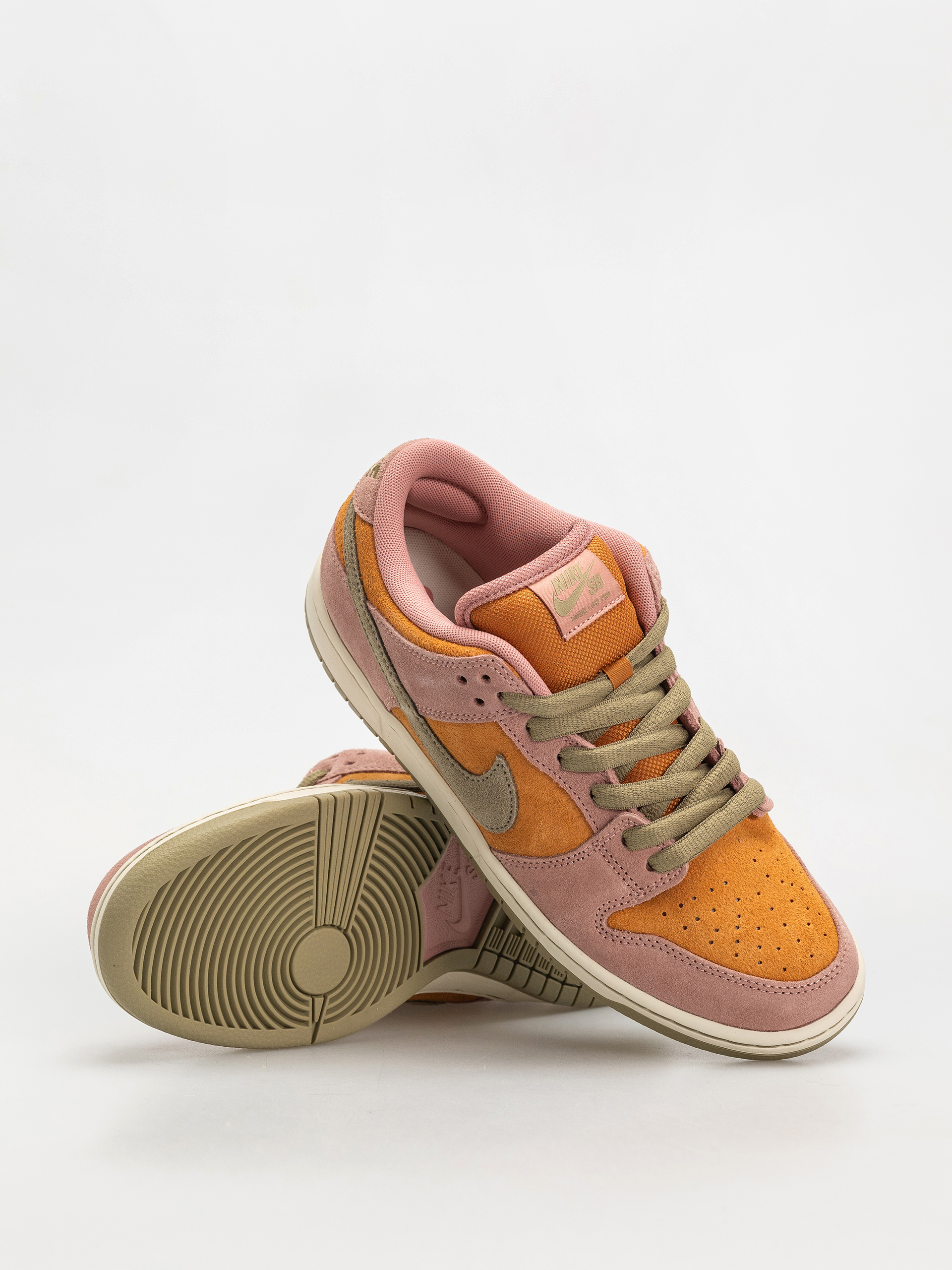 Обувки Nike SB Dunk Low Pro (red stardust/neutral olive monarch)