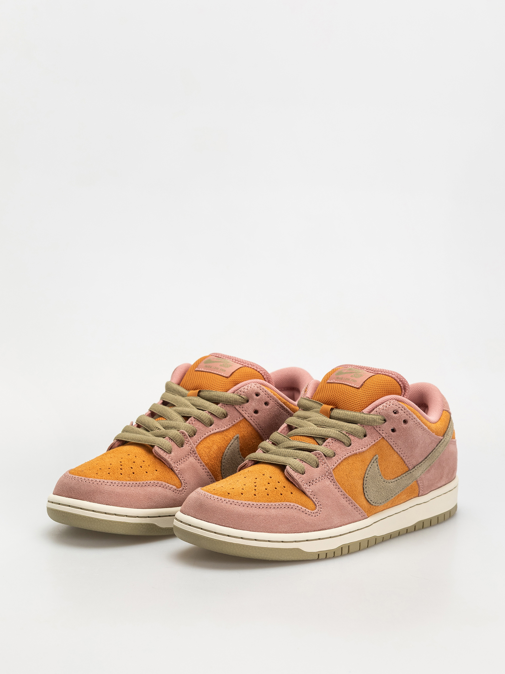 Обувки Nike SB Dunk Low Pro (red stardust/neutral olive monarch)