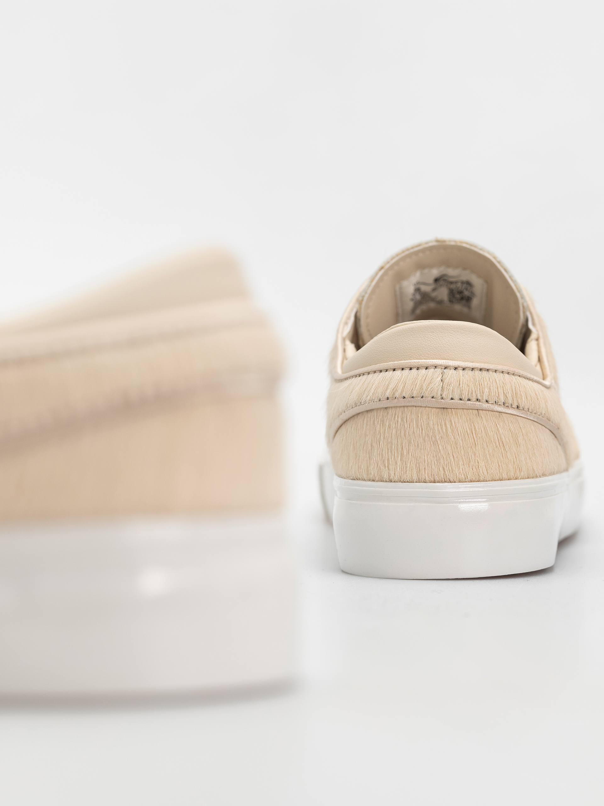 Обувки Nike SB Zoom Janoski Og+ SE (pearl white/pearl white summit white)