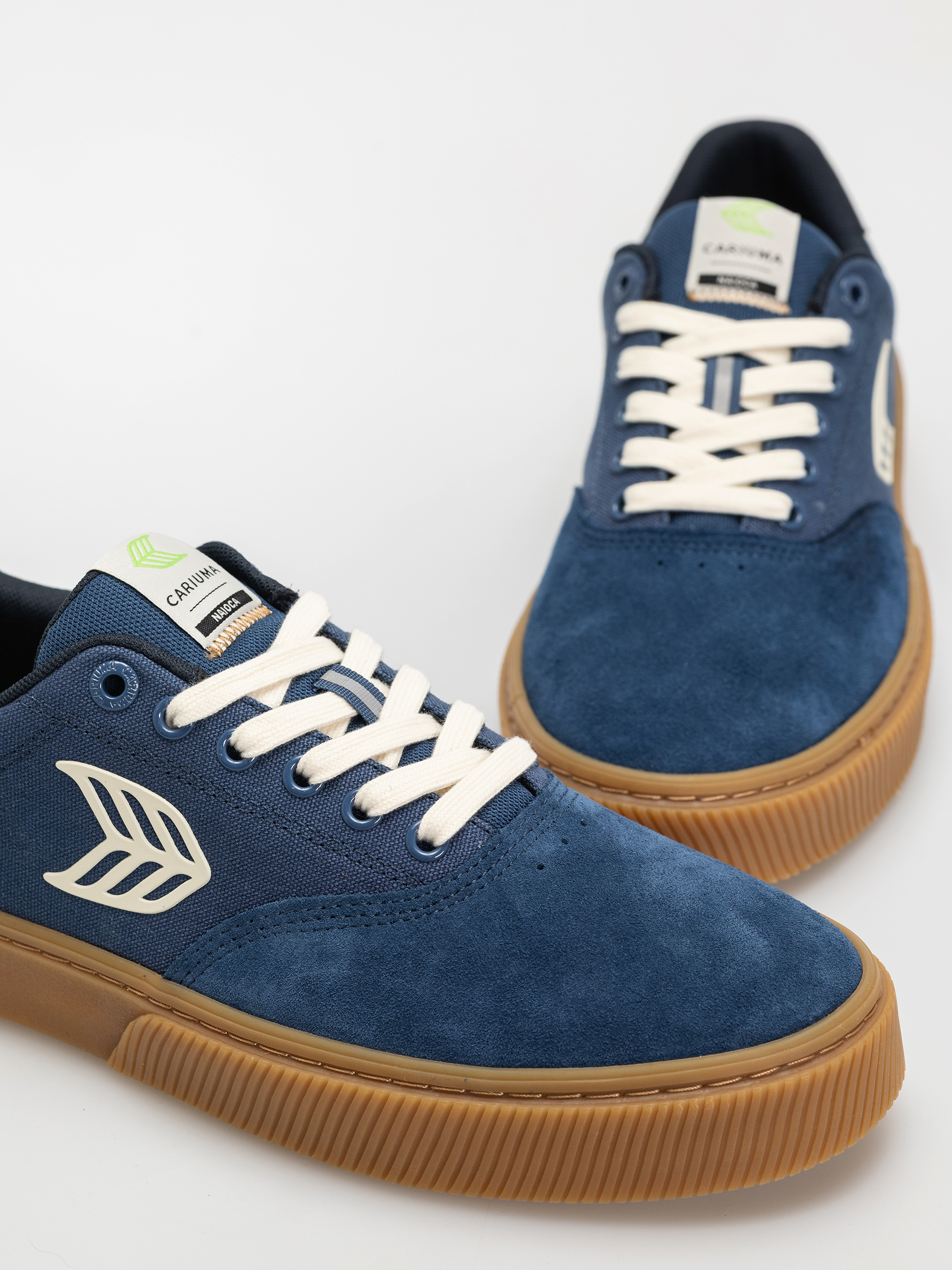 Обувки Cariuma Naioca Pro (gum shadow blue suede and canvas ivory logo navy)