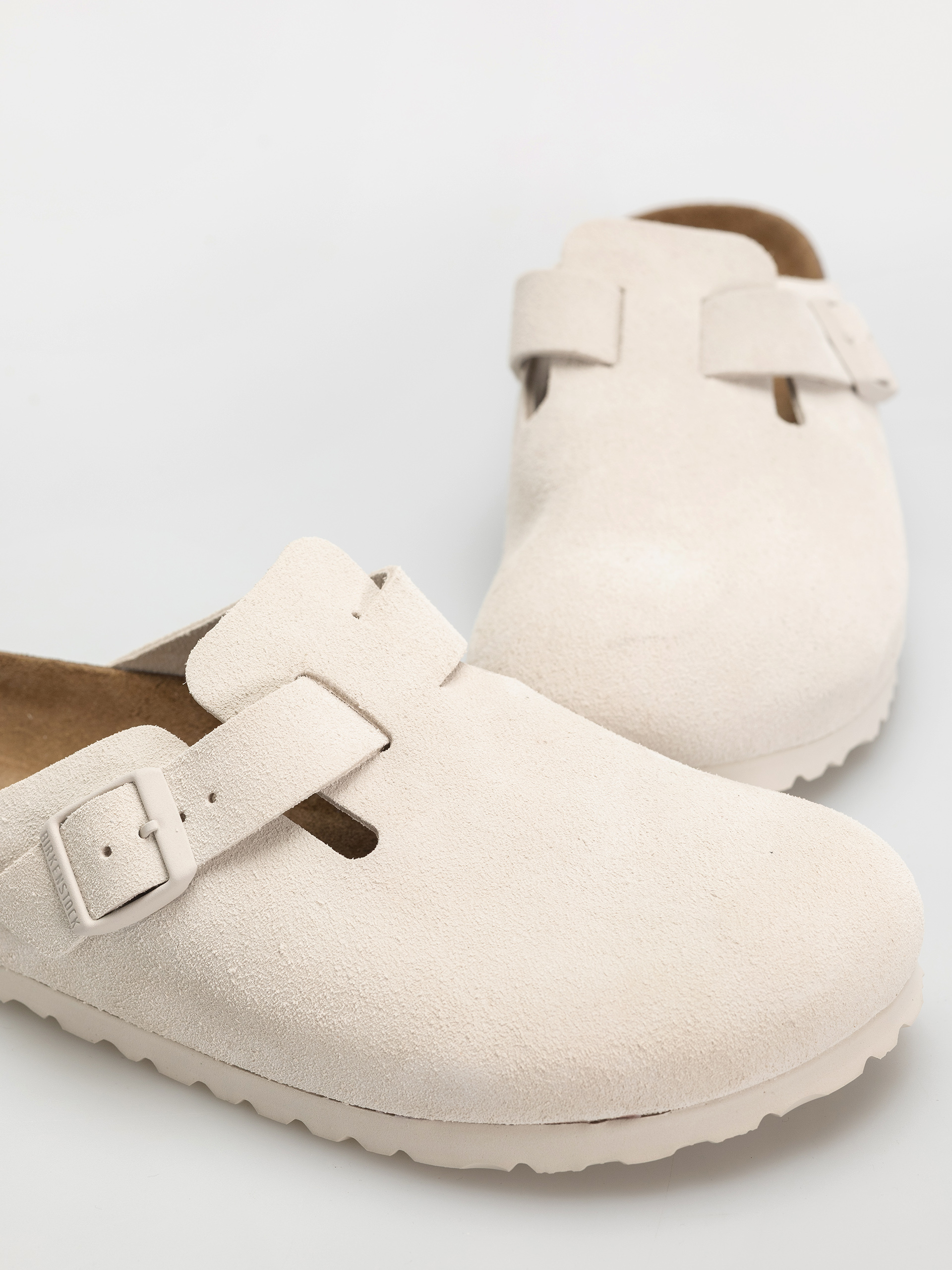 Чехли Birkenstock Boston Suede Leather Narrow Wmn (antique white)