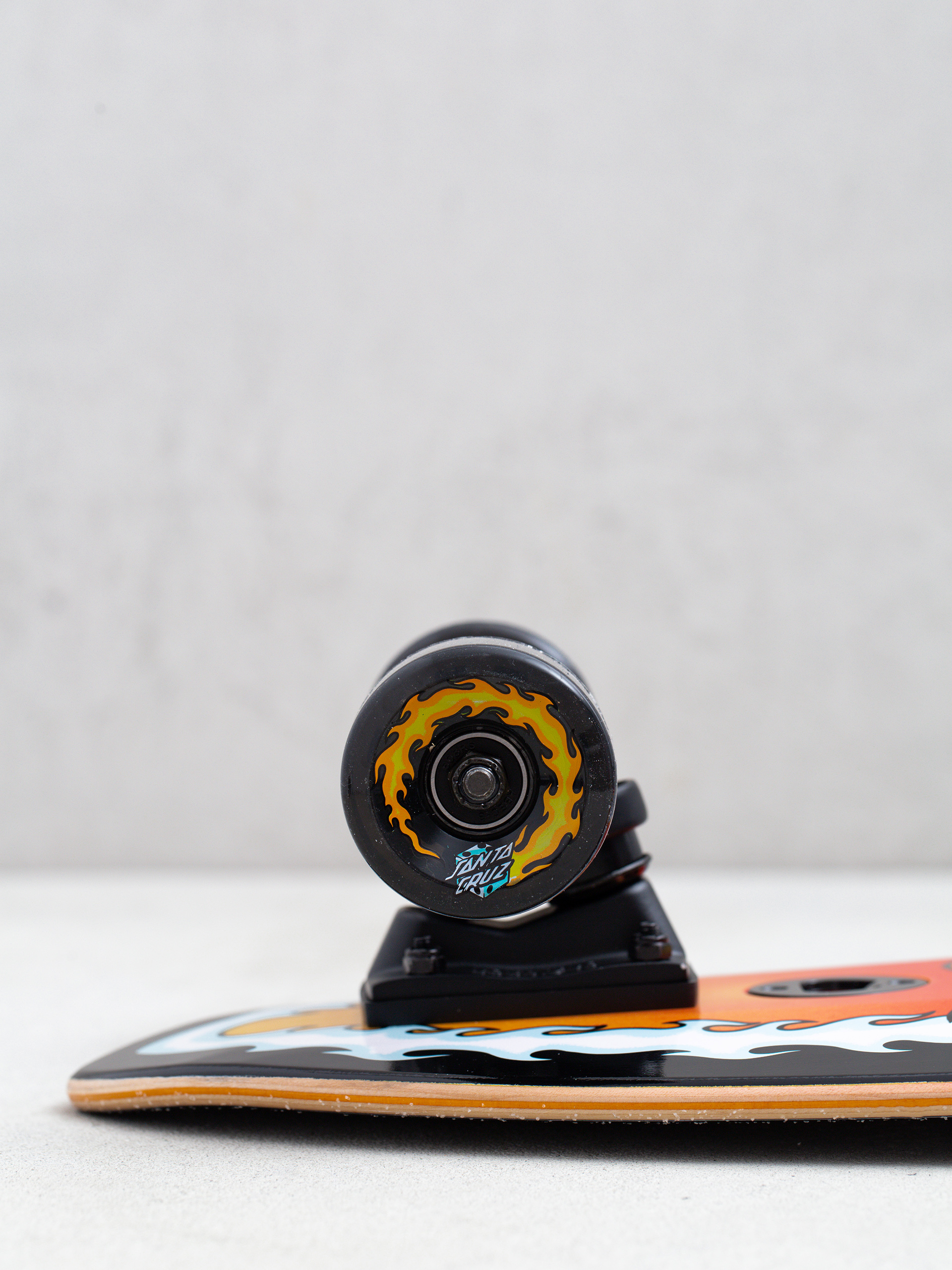 Крузер Santa Cruz Flaming Dice Dot (black/red/white)