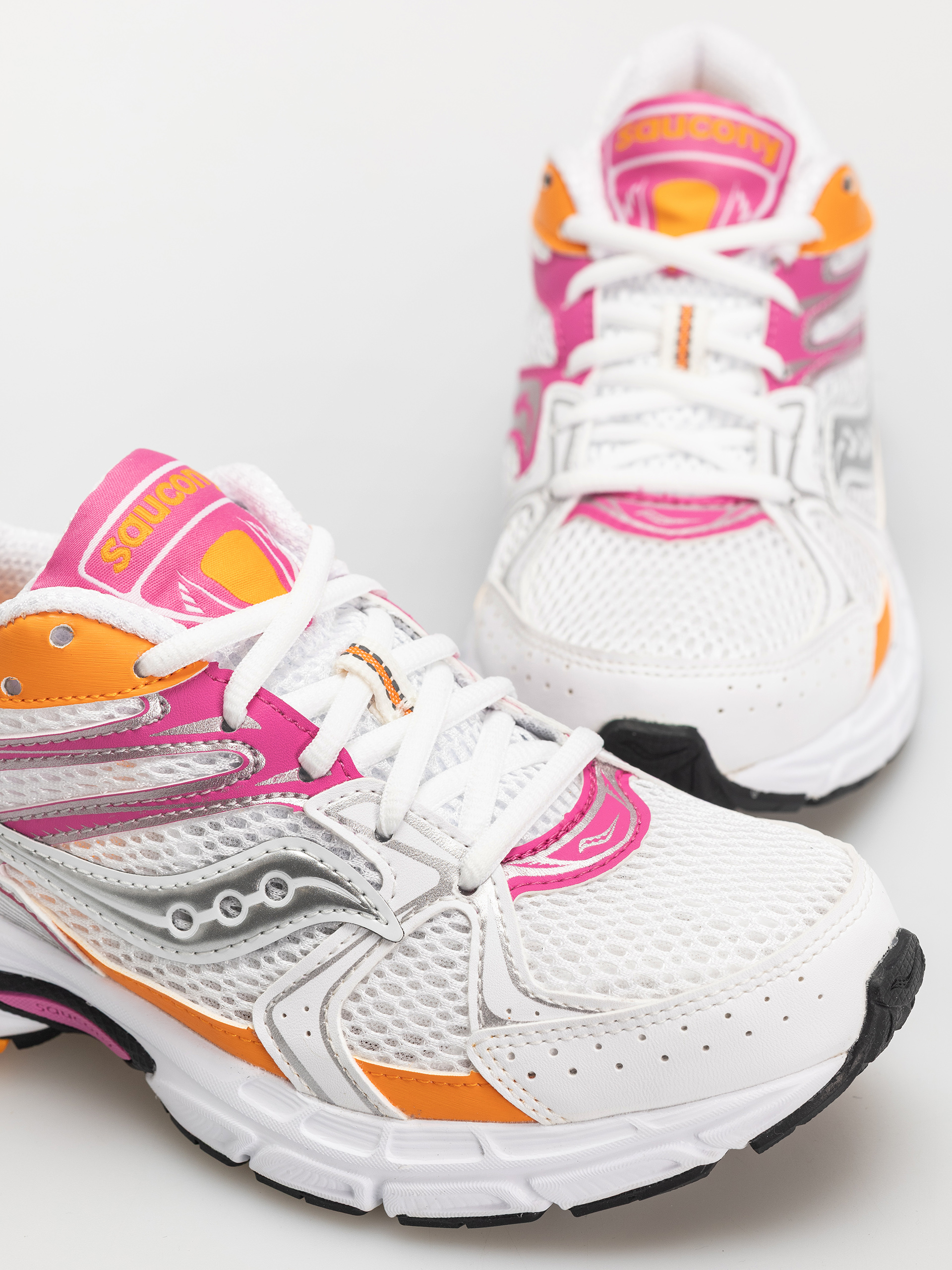 Обувки Saucony Ride Millennium (white/multi)